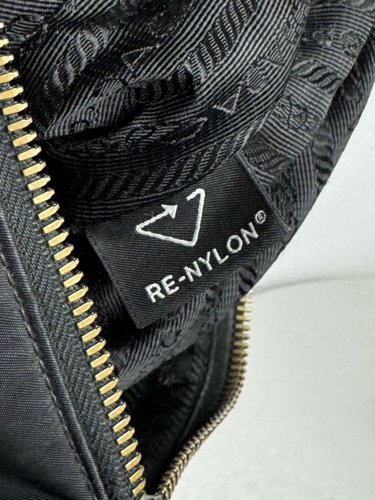 Prada Prada Re-Nylon / Saffiano Shoulder Bag Black Size ONE SIZE - 14 Thumbnail