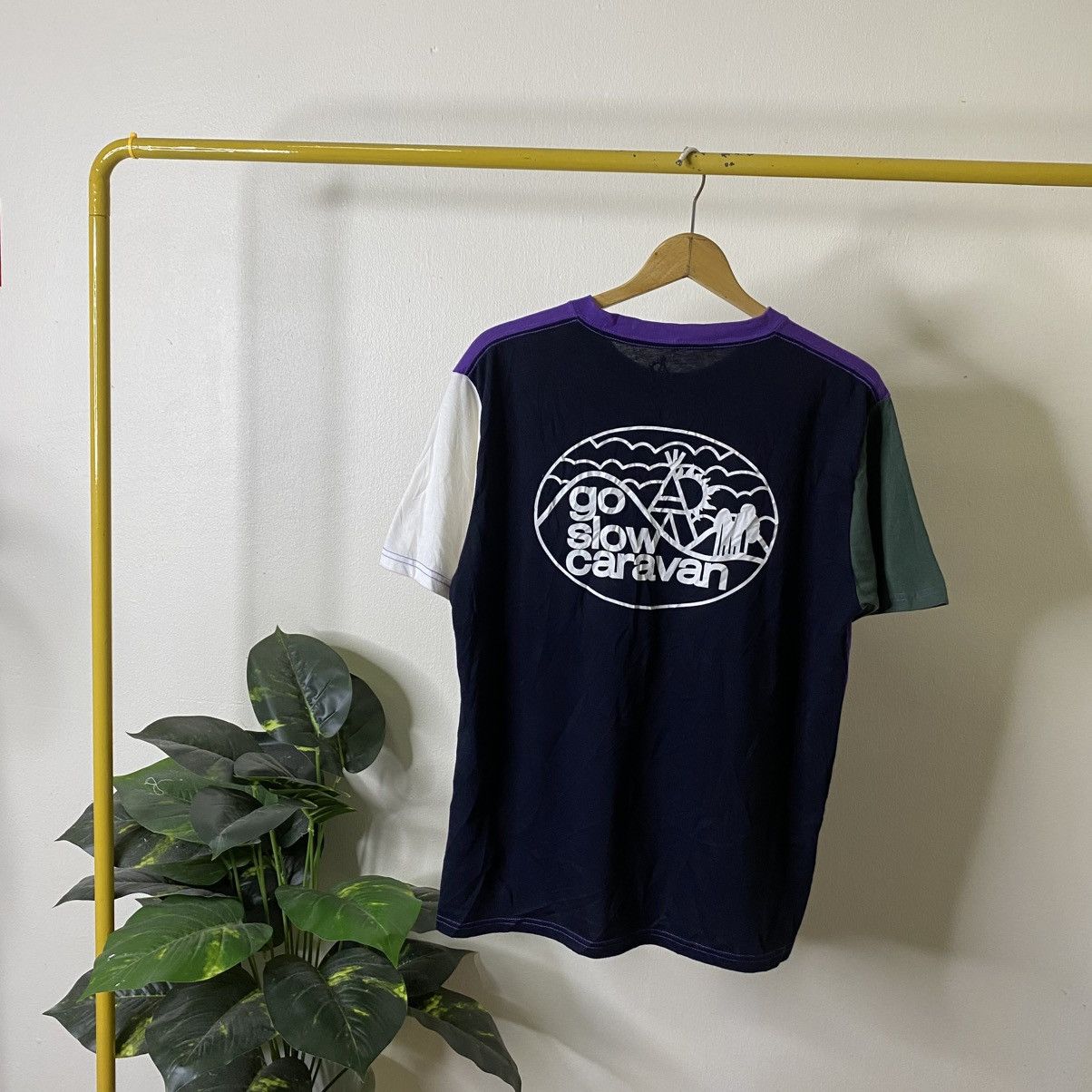 go slow caravan Big Logo Multicolor Tee Size US L / EU 52-54 / 3 - 1 Thumbnail