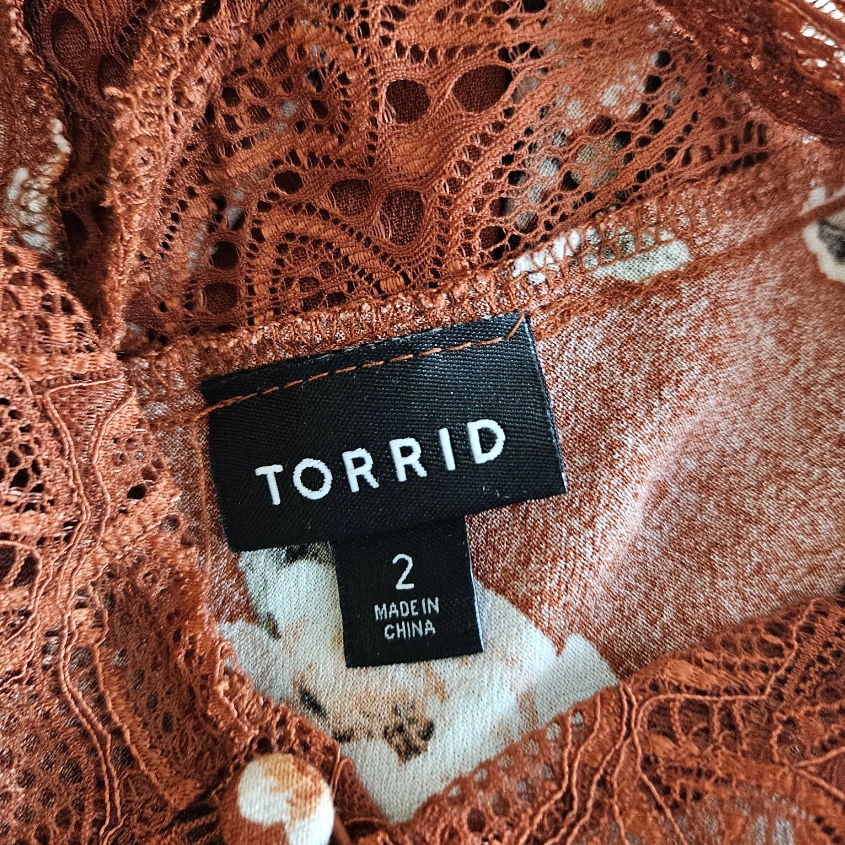 Torrid Torrid Womens Top Blouse Sleeveless Mock Neck Floral Lace Rayon Size 2X Multicolor Rust Red Used Size XXL / US 16-18 / IT 52-54 - 5 Thumbnail
