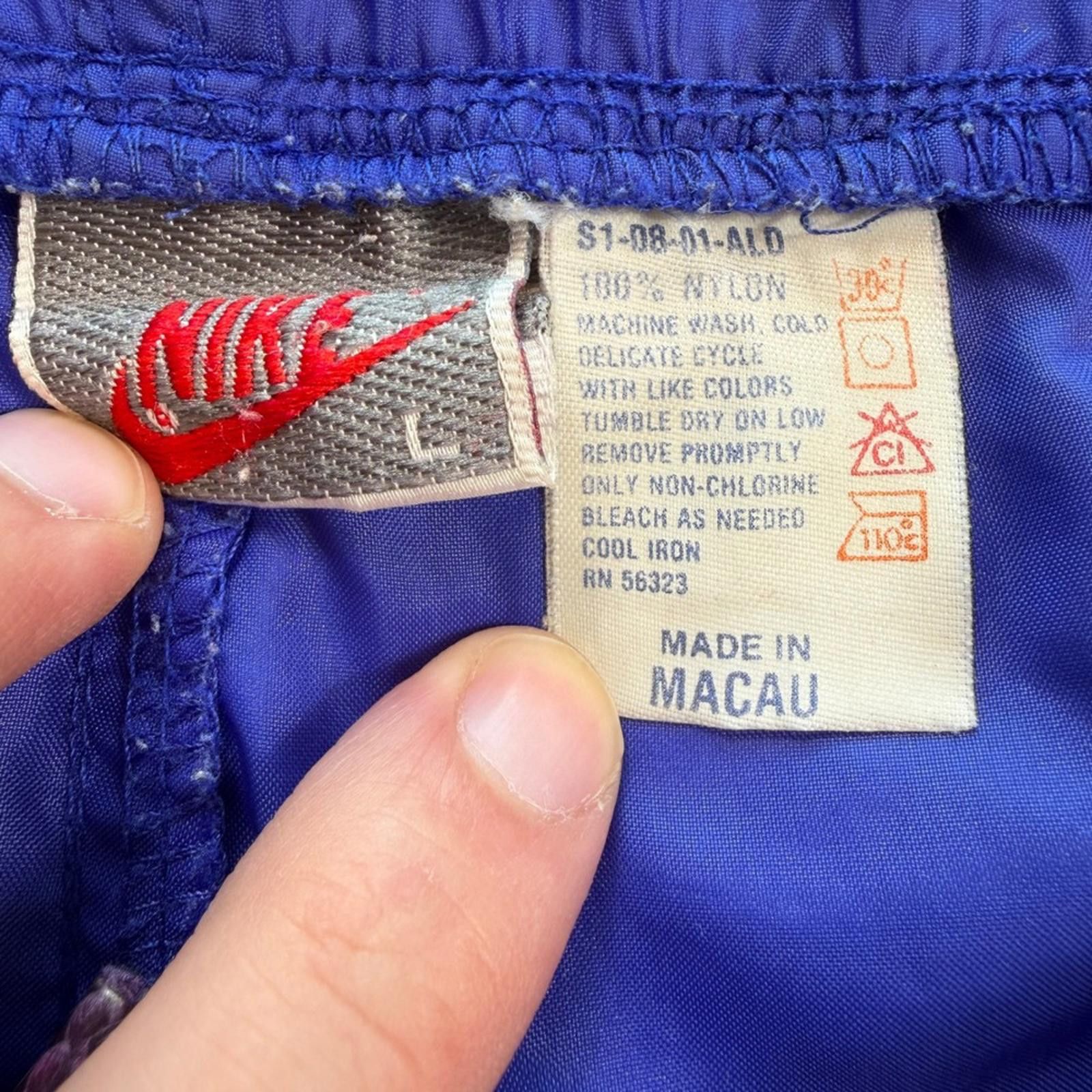 Nike Vintage 90s Nike Windbreaker Pants Nylon Track Mens L Macau Size US 34 / EU 50 - 5 Thumbnail