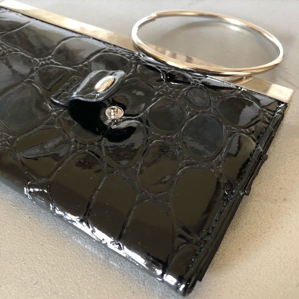 Other Faux Alligator Leather Wristlet Size ONE SIZE - 6 Thumbnail