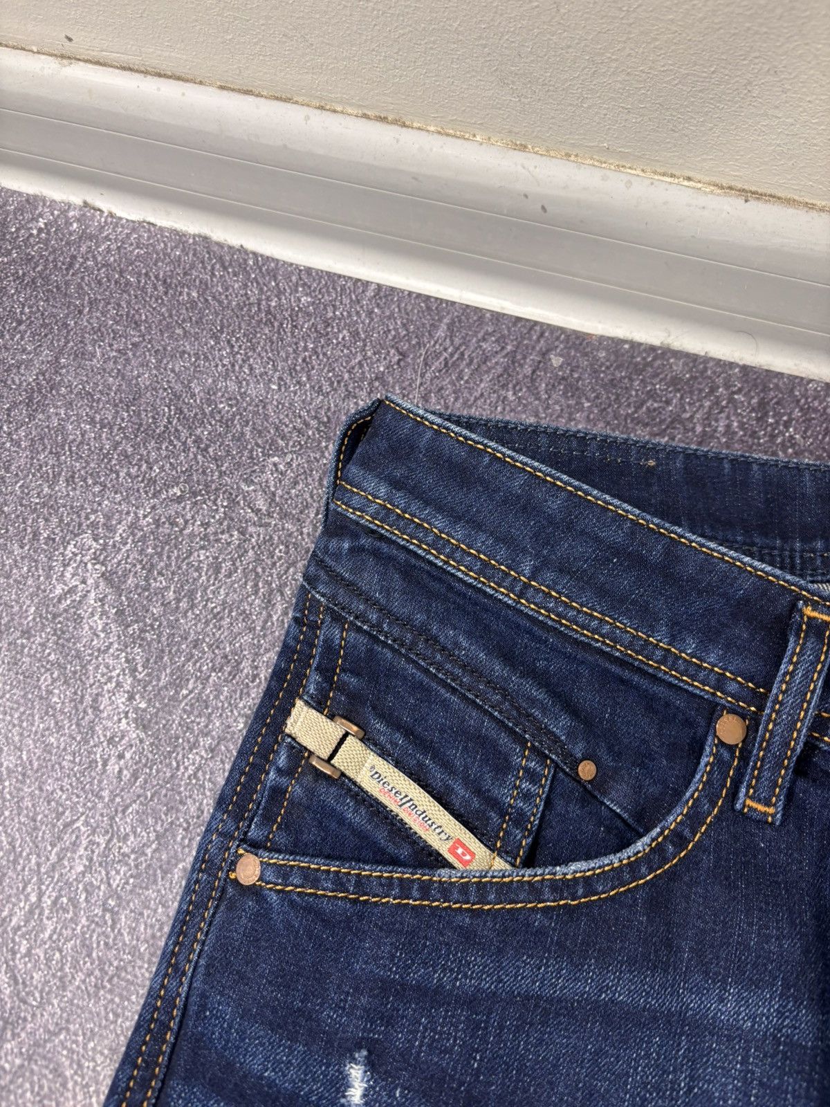 Diesel Diesel Belther NWT Men’s Regular Slim Tapered Denim Jeans Size US 29 - 6 Thumbnail