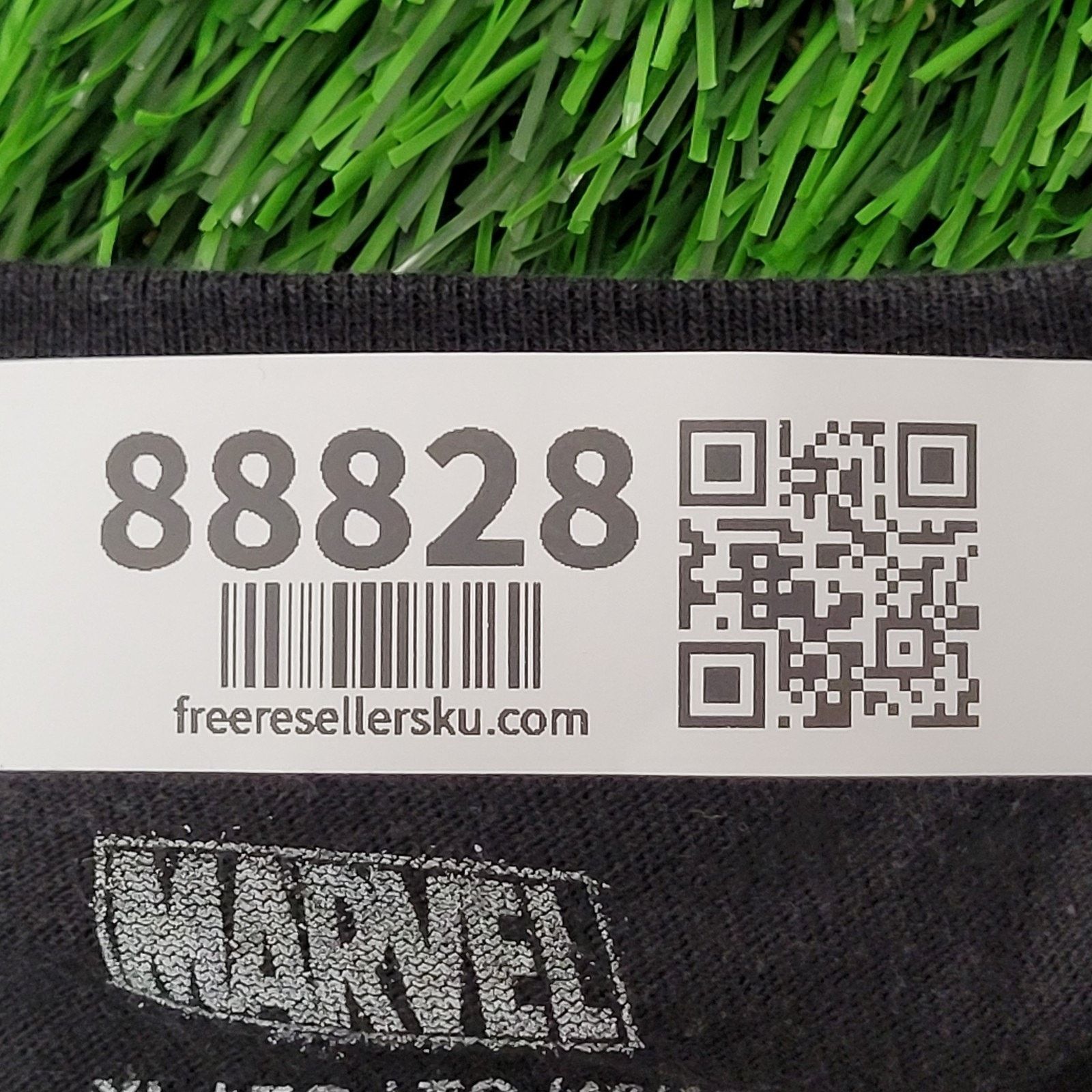 Marvel Comics Marvel-Universe Deadpool Party Shirt L/XL 23x26 Crop Black Size US XL / EU 56 / 4 - 17 Thumbnail