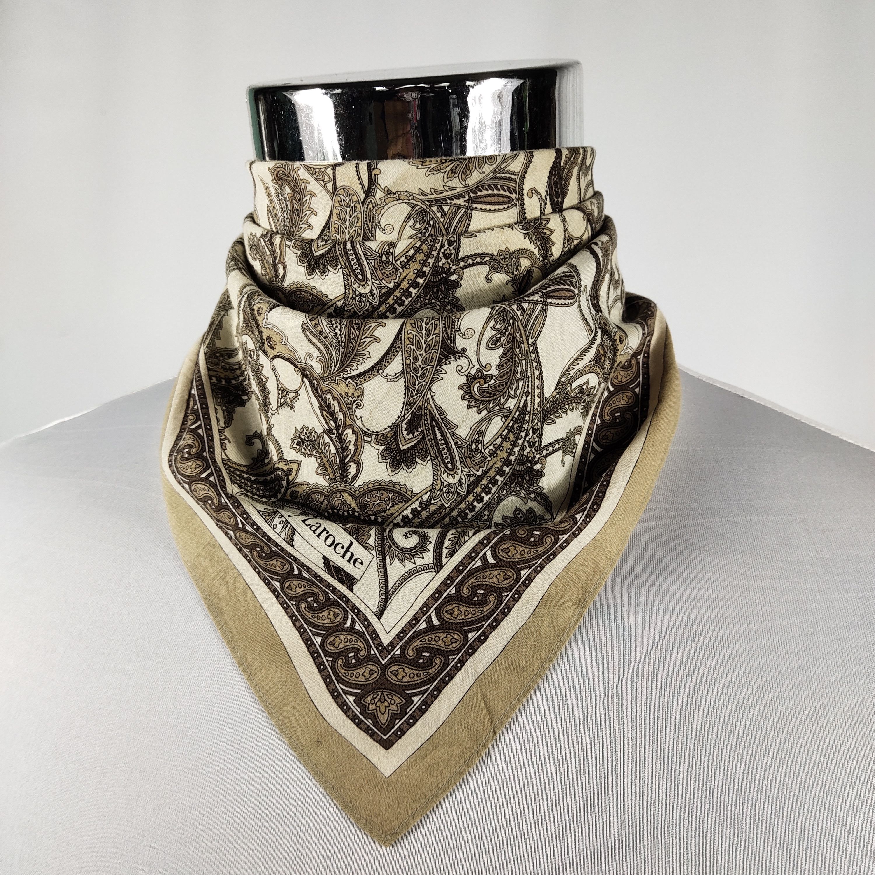 Guy Laroche Handkerchief / Neckerchief / Bandana FZ668