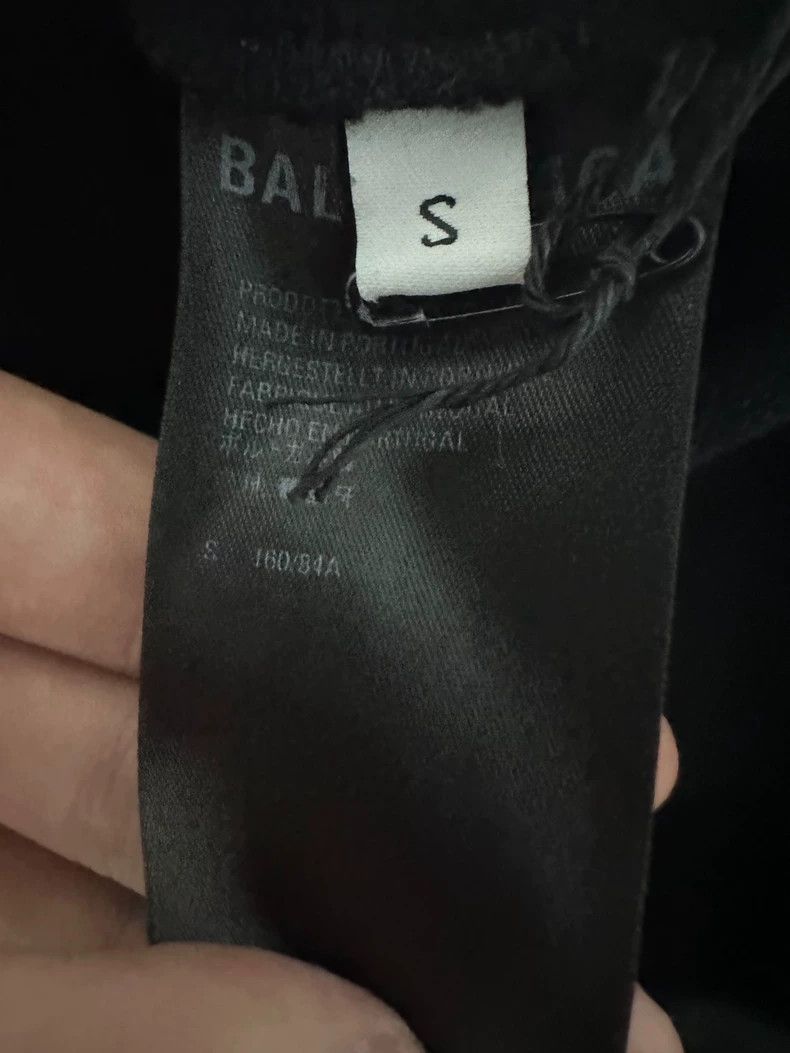 Balenciaga Balenciaga Scissors destroy sweaters Size US S / EU 44-46 / 1 - 3 Thumbnail