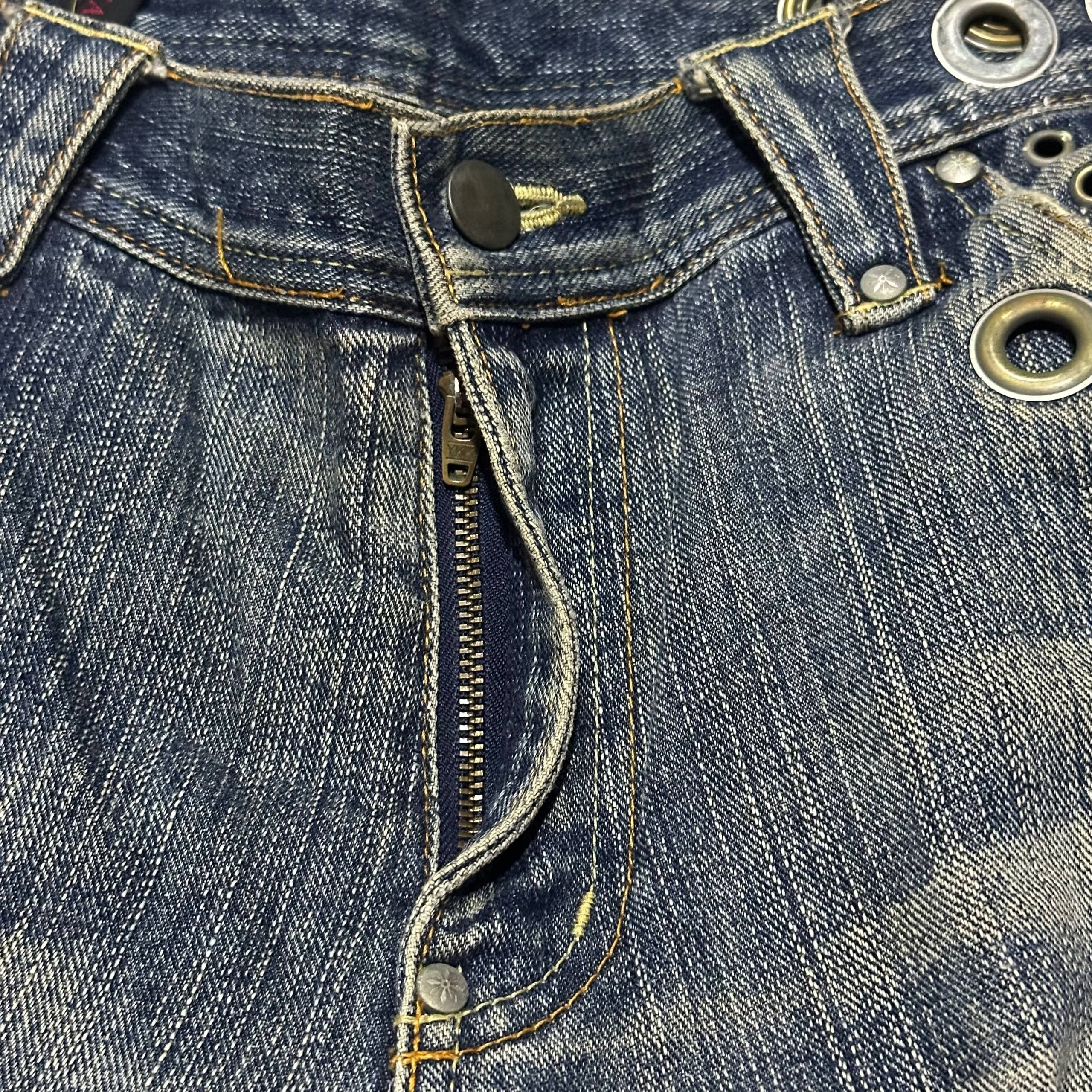 Japanese Brand 2000s Gogmagog Japan Distressed Flared Grommet Rivet Jeans Size US 34 / EU 50 - 14 Thumbnail