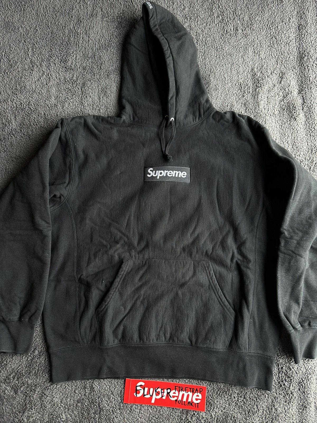 Supreme Supreme Black Bogo 2021 Hoodie used 9/10 size XL Size US XL / EU 56 / 4 - 1 Thumbnail