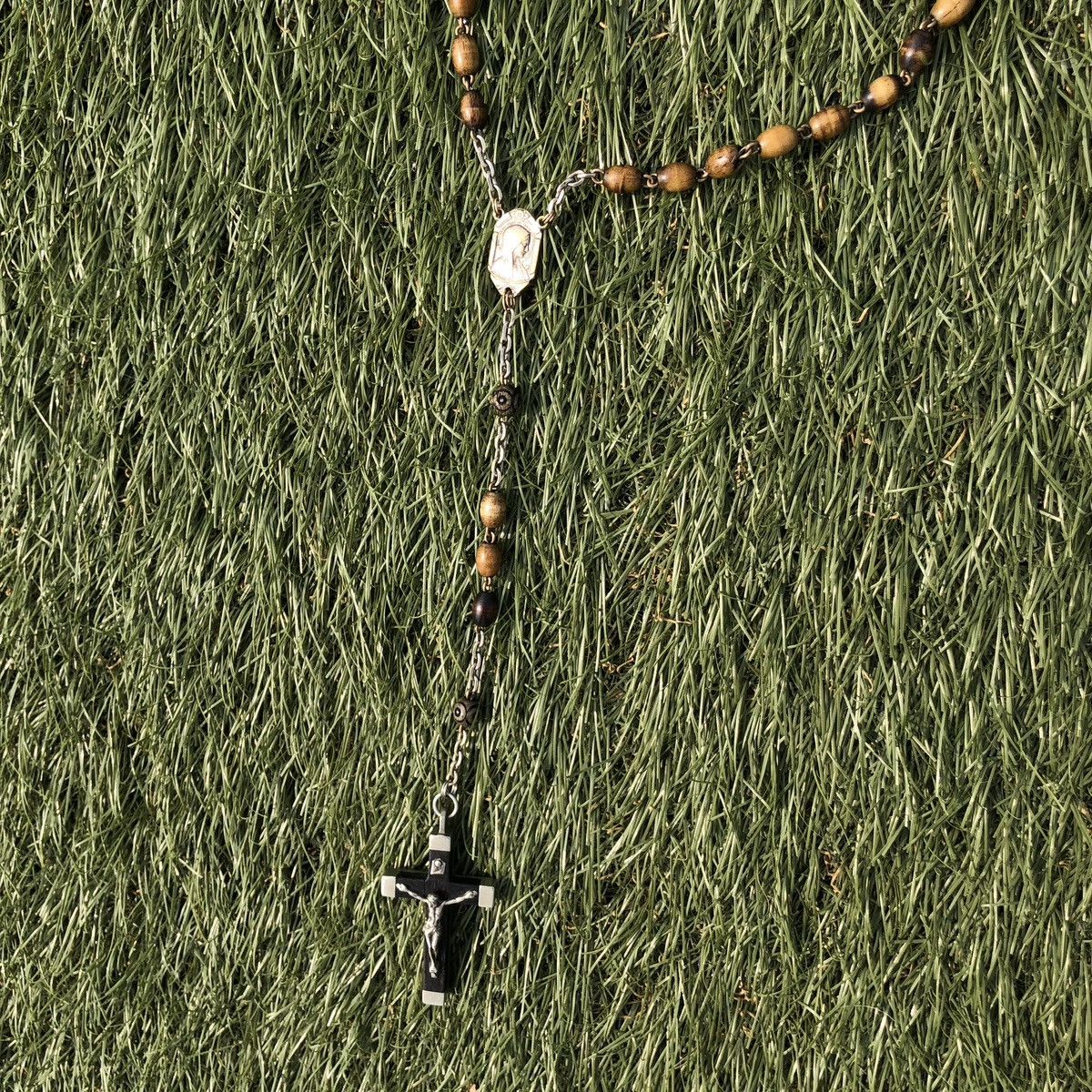 Vintage Catholic rosary bead Size ONE SIZE - 3 Thumbnail
