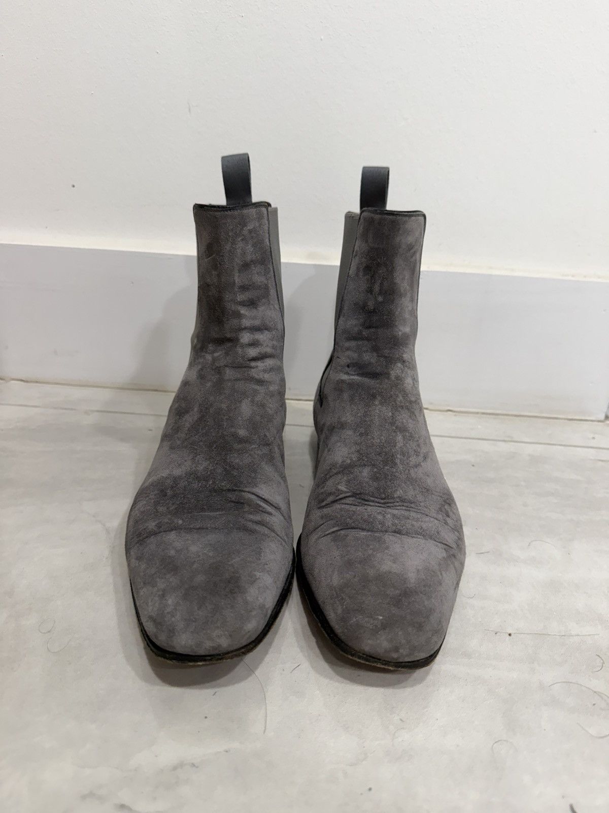 Christian Louboutin Christian Louboutin Roadie chelsea boot Gray Suede Size US 7.5 / EU 40-41 - 2 Thumbnail