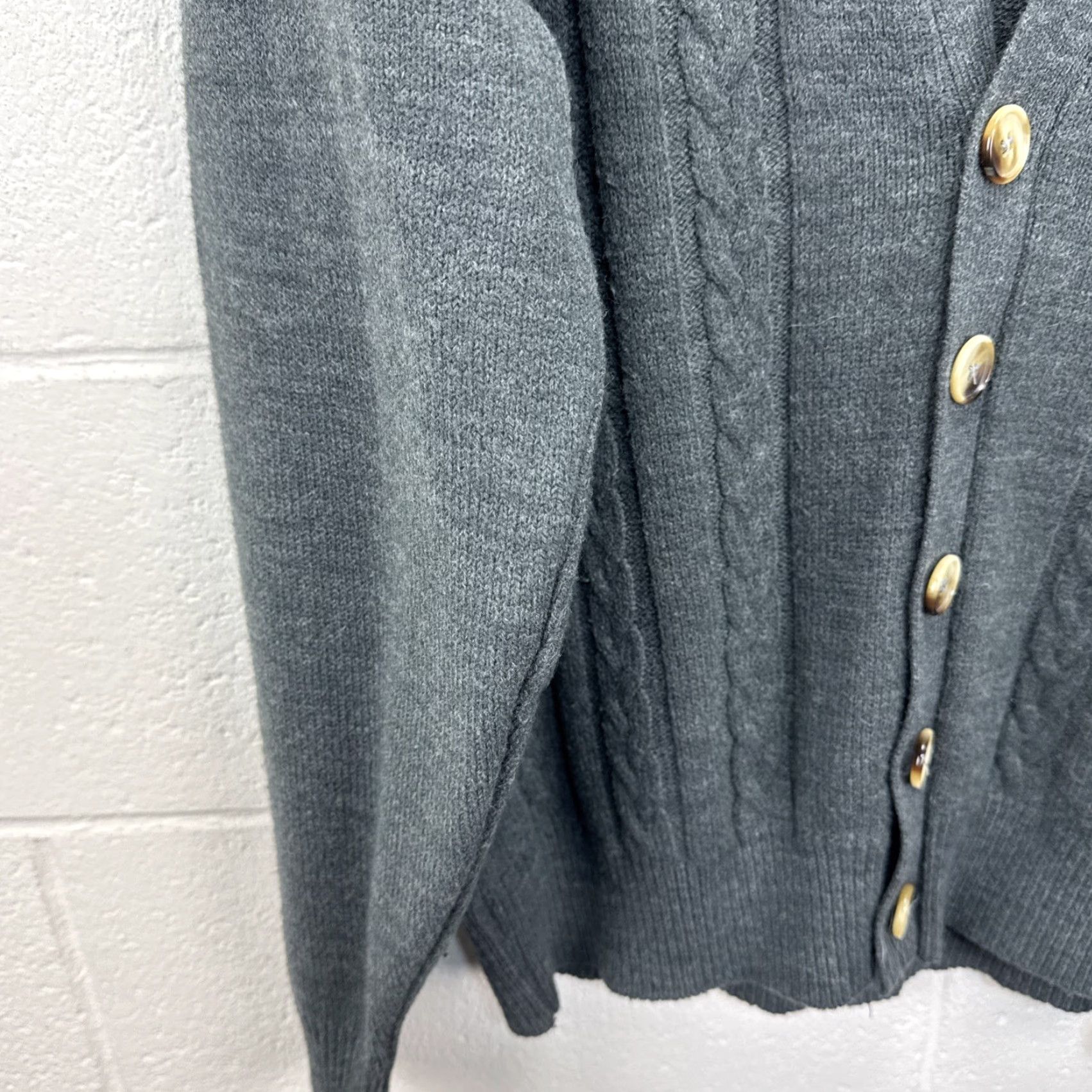 Vintage VINTAGE Royal North Mills Outfitters Sweater Cardigan XL Men Wool Gray Cable-Knit V-Neck Button Slim Fall Winter Size US XL / EU 56 / 4 - 6 Thumbnail