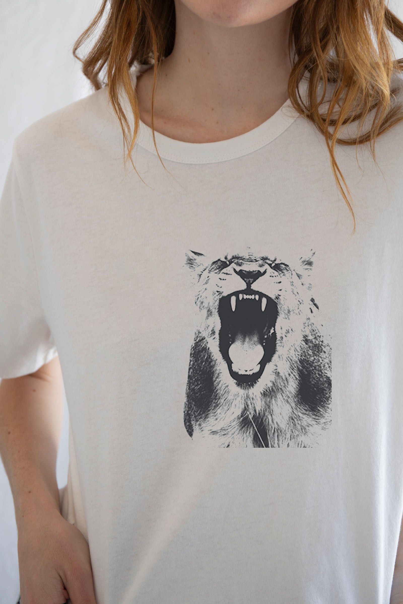 Vintage Roar Tee | Speak Loud Without Saying Much Size M / US 6-8 / IT 42-44 - 1 Thumbnail