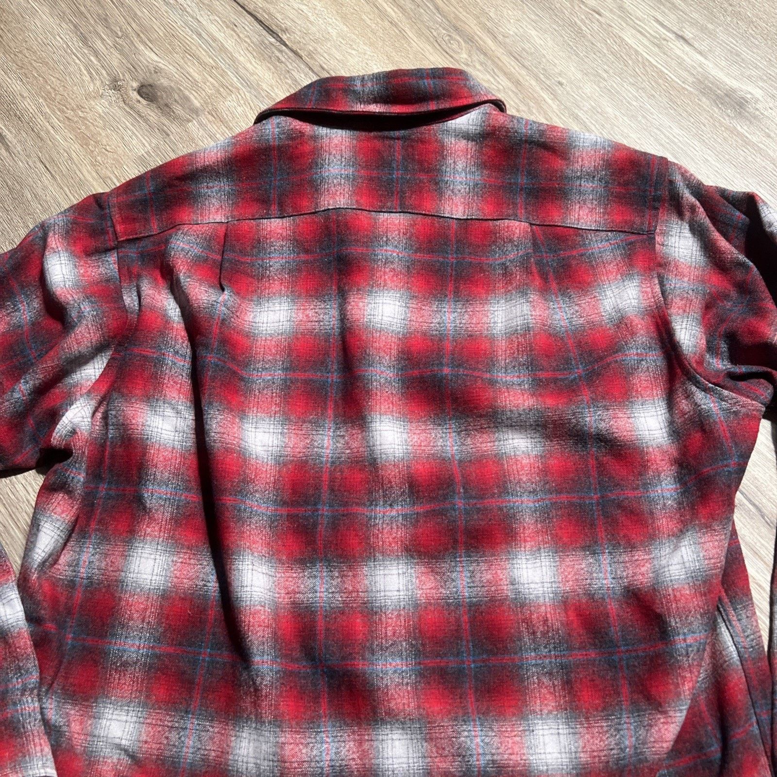 Pendleton Vintage 60s 70s Pendleton Board Shirt Red Shadow Plaid Wool Size US L / EU 52-54 / 3 - 16 Thumbnail