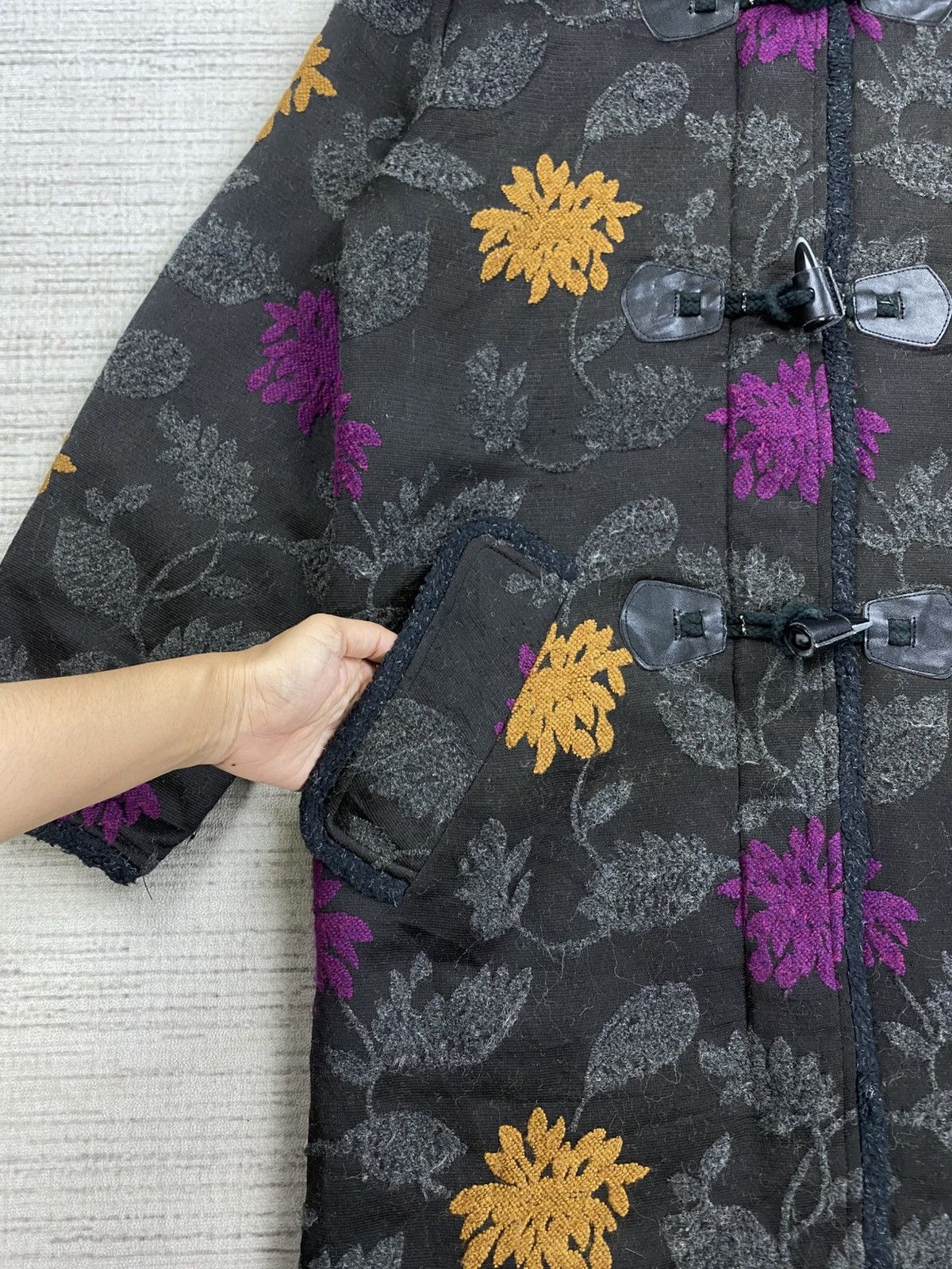 Anna Sui Vintage Anna Sui Embroidery Floral Design Wool Hoodie Jacket Size M / US 6-8 / IT 42-44 - 7 Thumbnail