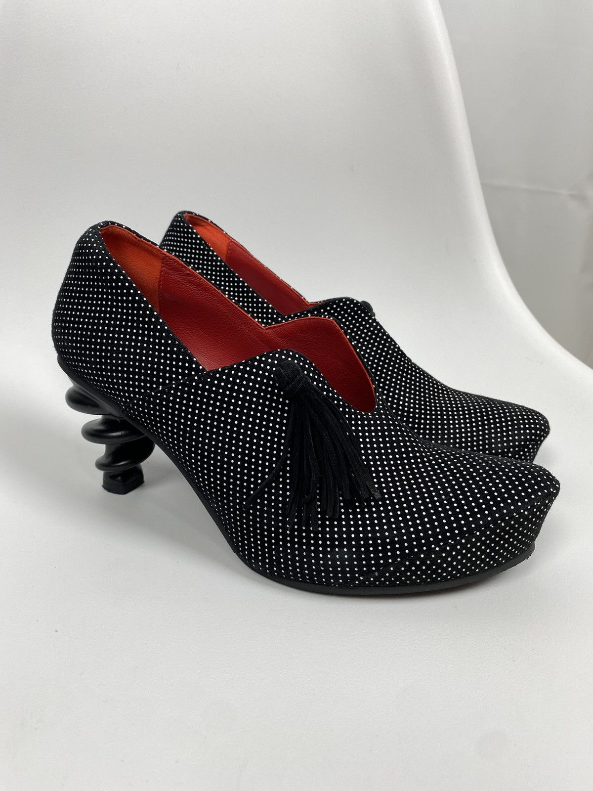Designer Tiggers Genuine Suede Pumps Fringed size 40 Size US 10 / IT 40 - 1 Thumbnail