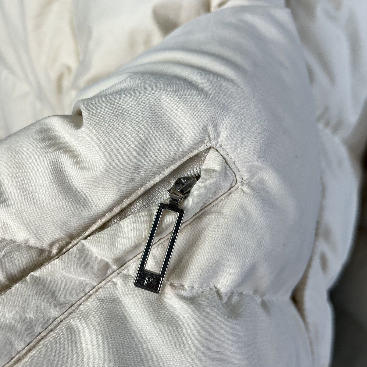 Moncler VINTAGE 80’s MONCLER GRENOBLE DOWN PUFFER JACKET SIZE 4 Size US L / EU 52-54 / 3 - 11 Thumbnail