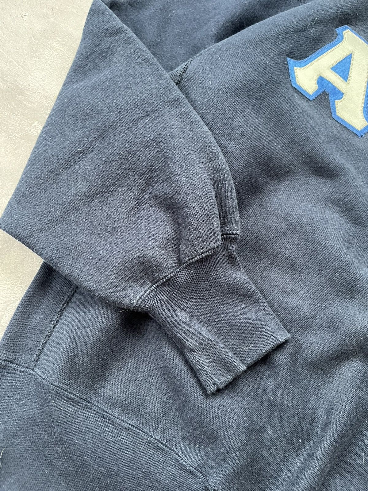 Champion Vintage 90s Champion Illinois Reverse Weave Big Logo Size XL Size US XL / EU 56 / 4 - 4 Thumbnail