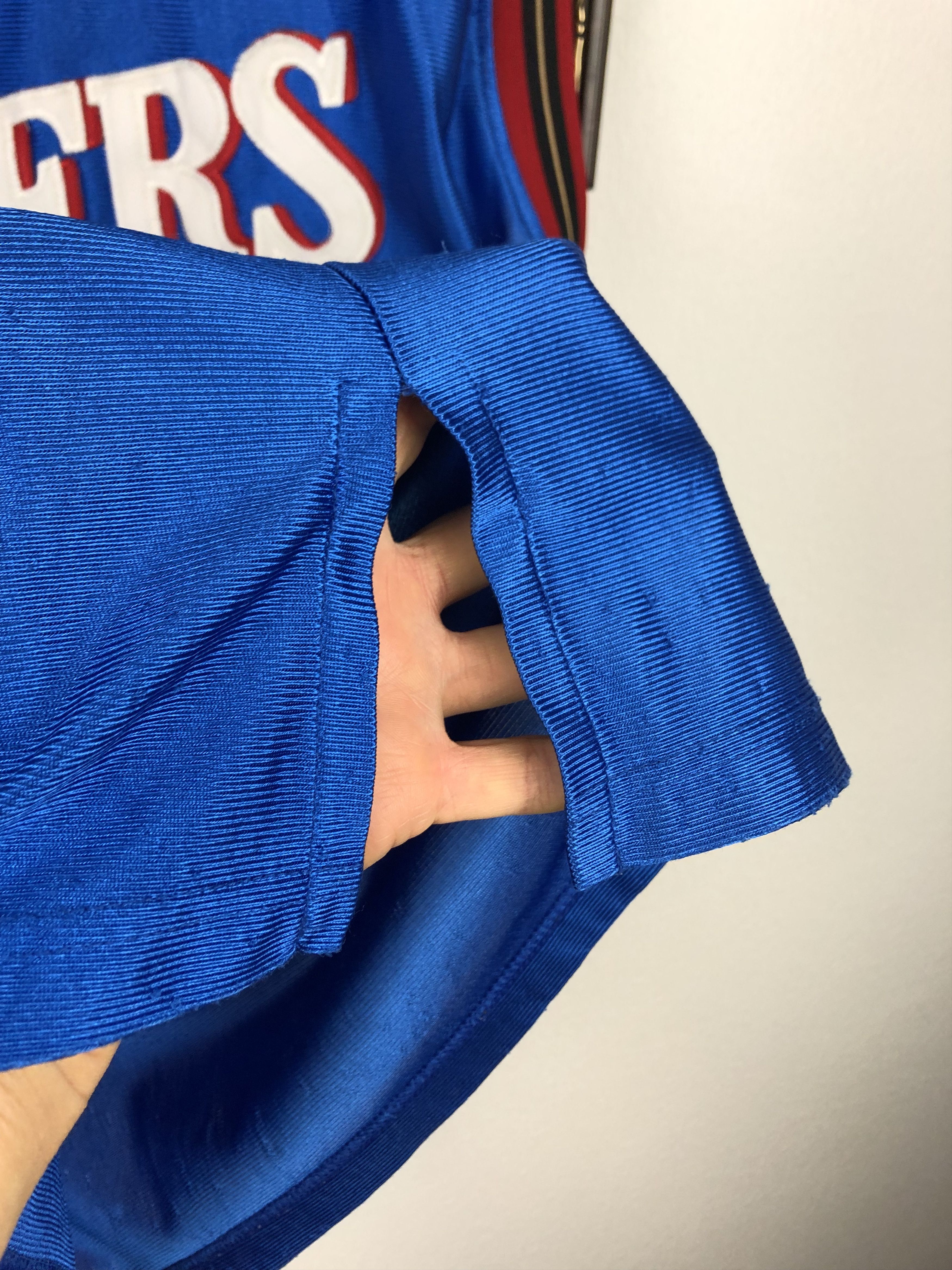 Champion Allen Iverson Vintage Champion 76ers Sixers Jersey Size US L / EU 52-54 / 3 - 7 Thumbnail