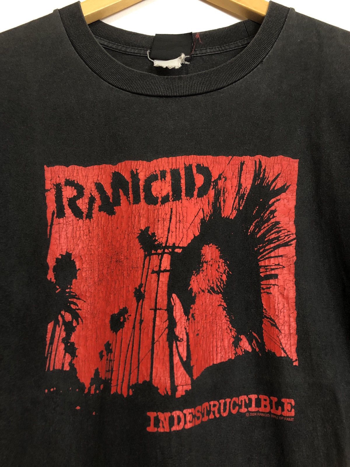 Vintage Vintage 2004 Rancid Indestructible T-Shirt Bootleg Size US L / EU 52-54 / 3 - 2 Thumbnail