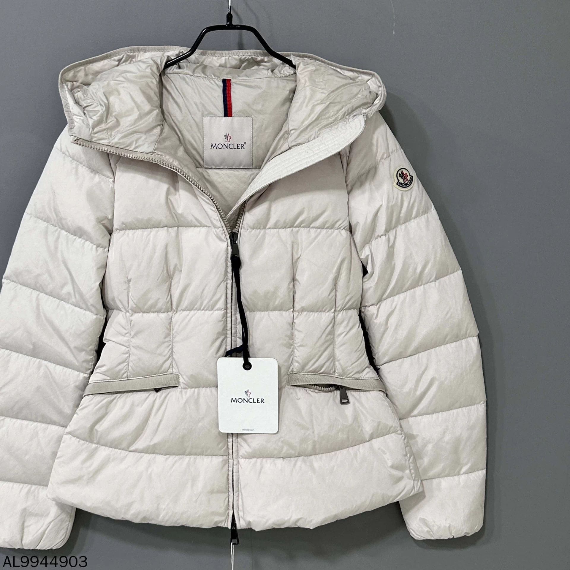 Moncler Moncler new Avoce down jacket women's 0 Size XS / US 0-2 / IT 36-38 - 2 Thumbnail