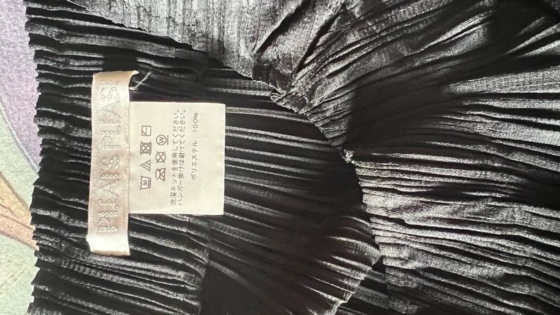 Issey Miyake Issey Miyake size:3 Black and grey pleated skirt Size 31" - 6 Thumbnail