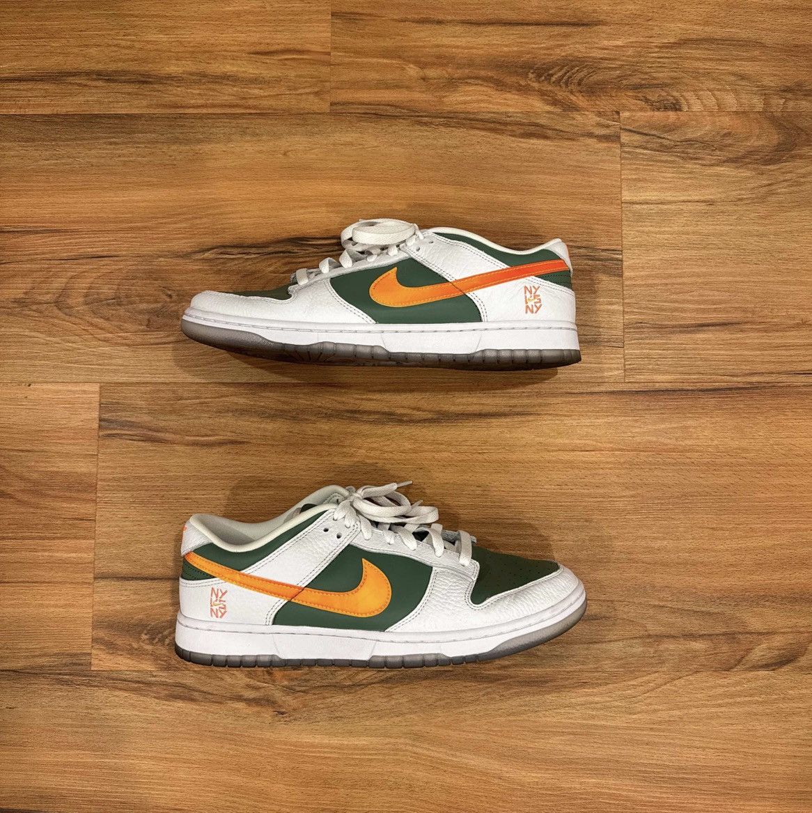 Nike Nike Dunk Low 'NY vs. NY' Sneaker Size US 10.5 / EU 43-44 - 2 Thumbnail