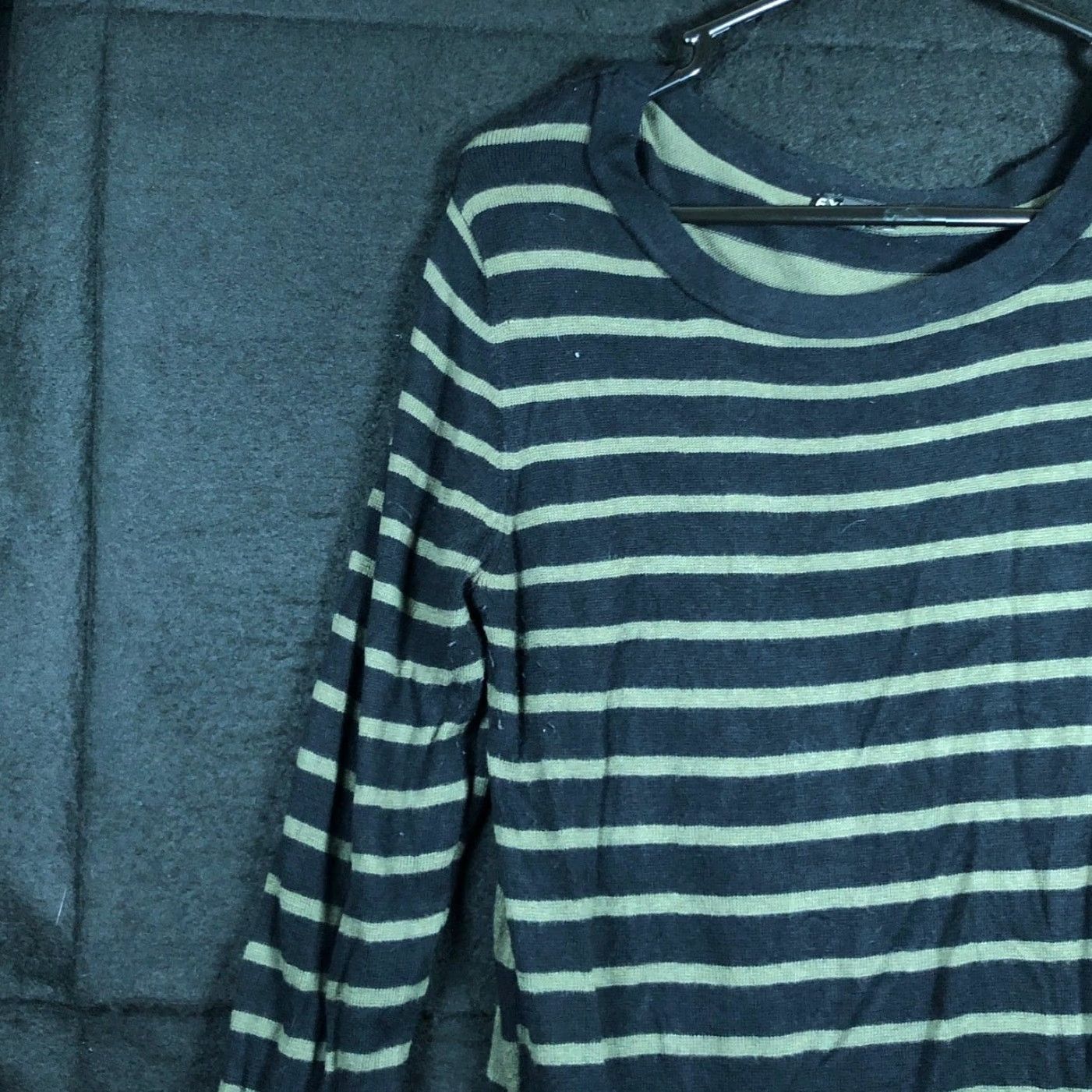 Express Express Sweater Green Striped Long Sleeve Cozy Stretch Medium Womens Size M / US 6-8 / IT 42-44 - 4 Thumbnail