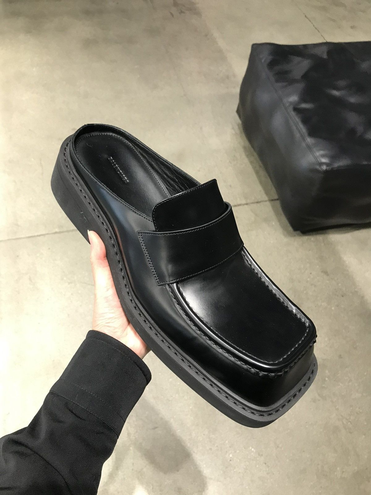 balenciaga-inspector-leather-40mm-mule-grailed