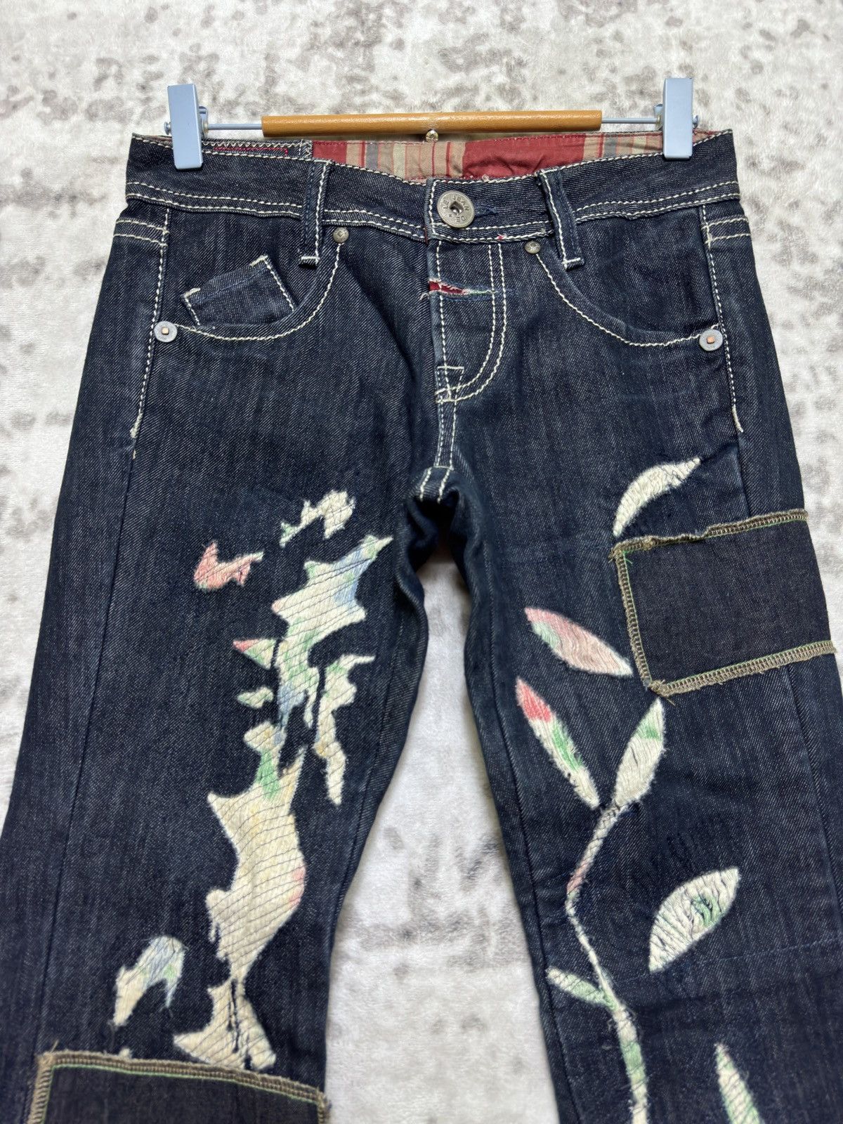 Marithe + Francois Girbaud Marithé + François Girbaud Cropped Flare Patchwork Denim Size 27" / US 4 / IT 40 - 3 Thumbnail