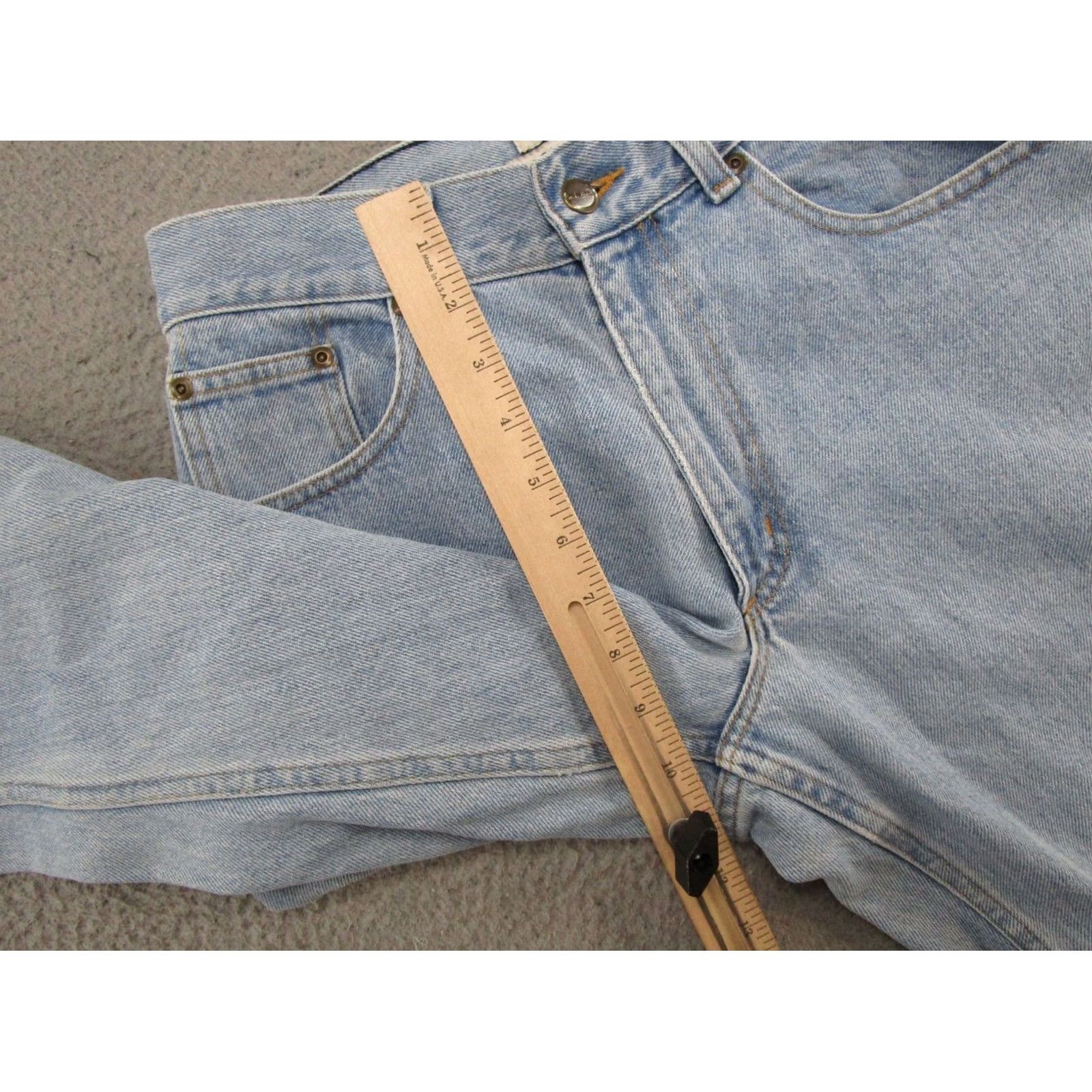 Vintage L.L. Bean Jeans Medium Wash Straight 6 Regular Denim Cotton Blue 5-Pocket City USA Womens MPN 272059 Size 28" / US 6 / IT 42 - 7 Thumbnail