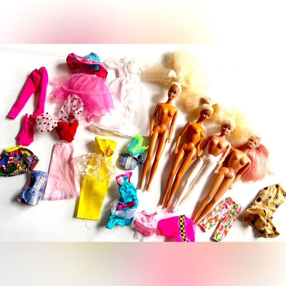 Designer Vintage Lot of 4 Barbie Dolls from 1966 with Clothes Size ONE SIZE - 1 Thumbnail