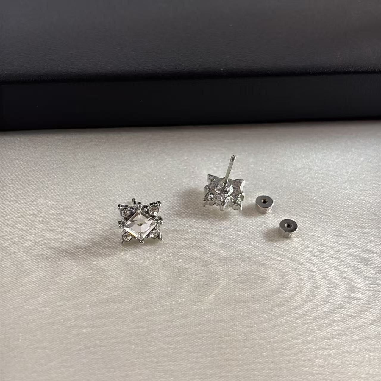 Other Star Stud Earrings for Men Women Streetwear Hip Hop Punk Size ONE SIZE - 4 Thumbnail