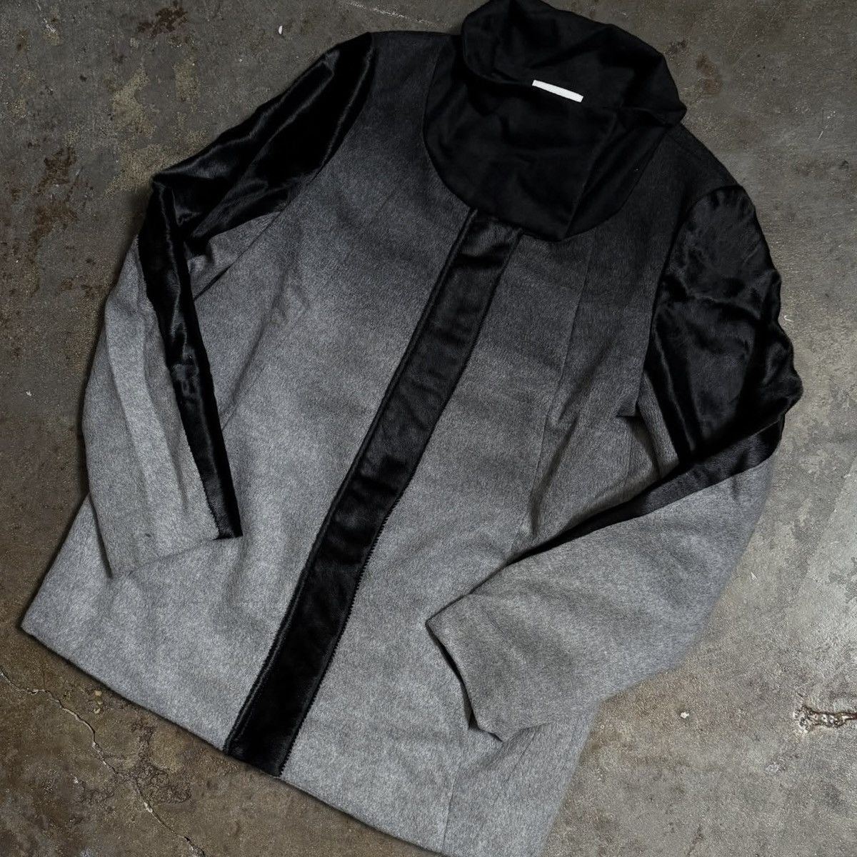 Helmut Lang HELMUT LANG OMBRÉ GREY/ BLACK WOOL CALF HAIR JACKET - S Size S / US 4 / IT 40 - 2 Thumbnail