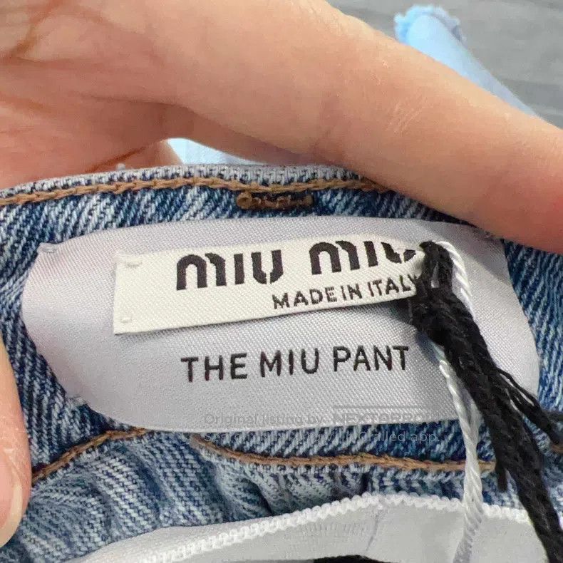 Miu Miu Miu Miu 26 short pants Size 26" / US 2 / IT 38 - 2 Thumbnail