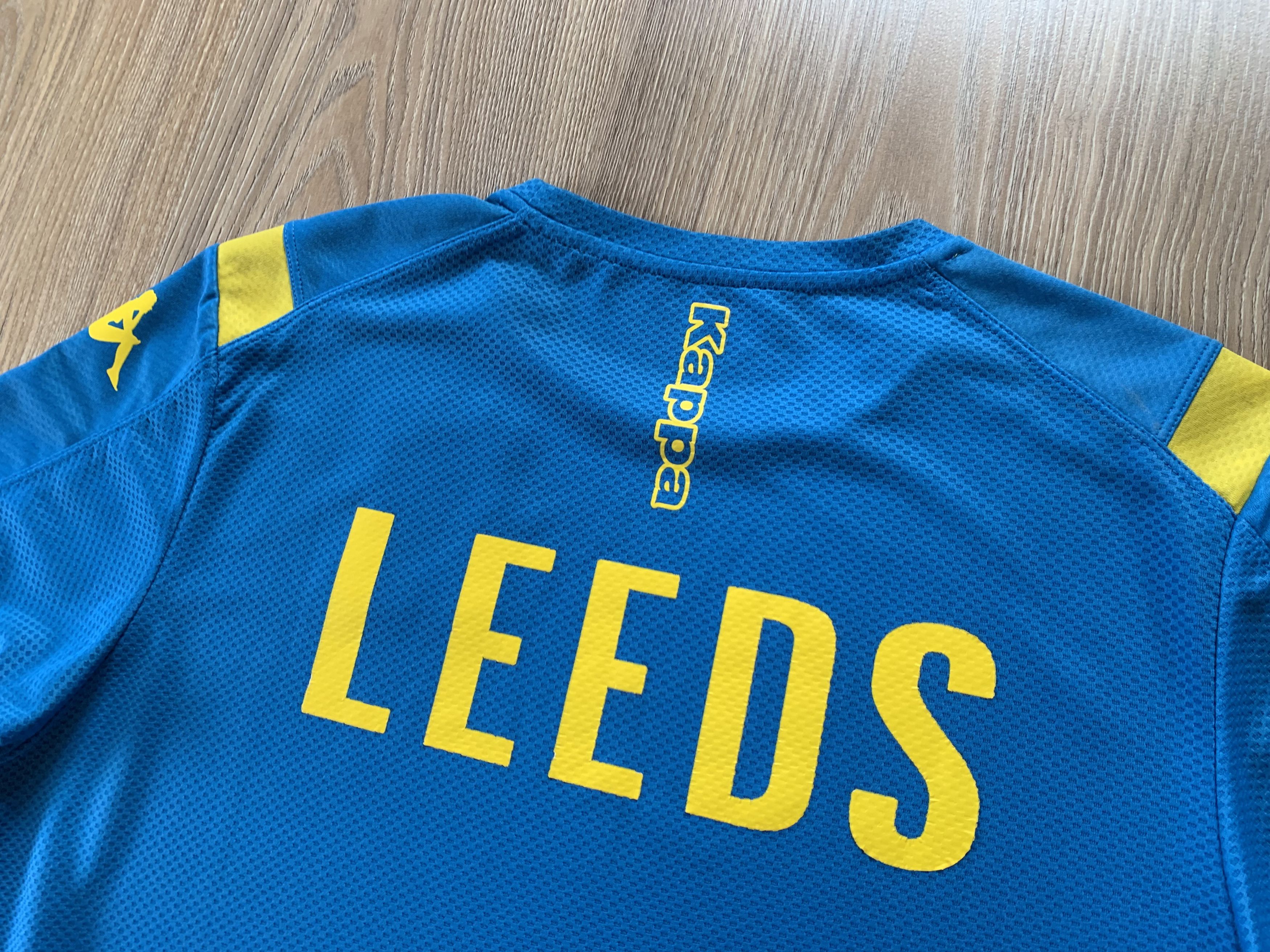Kappa Kappa Leeds United Football Jersey 2019-2020 Size US L / EU 52-54 / 3 - 7 Thumbnail