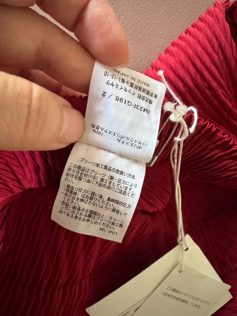 Issey Miyake Issey Miyake size:2 Red small fish-scale skirt Size 31" - 3 Thumbnail