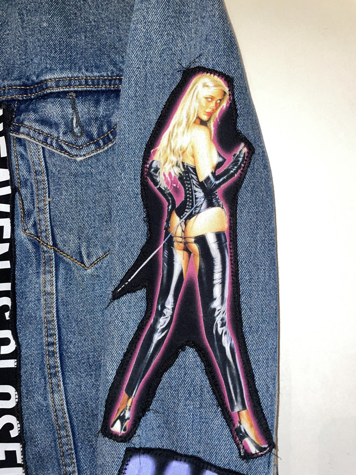 Raised by Champions The Unfuckwittable Raised By Champions x Levi's Denim Jacket Size US L / EU 52-54 / 3 - 7 Thumbnail