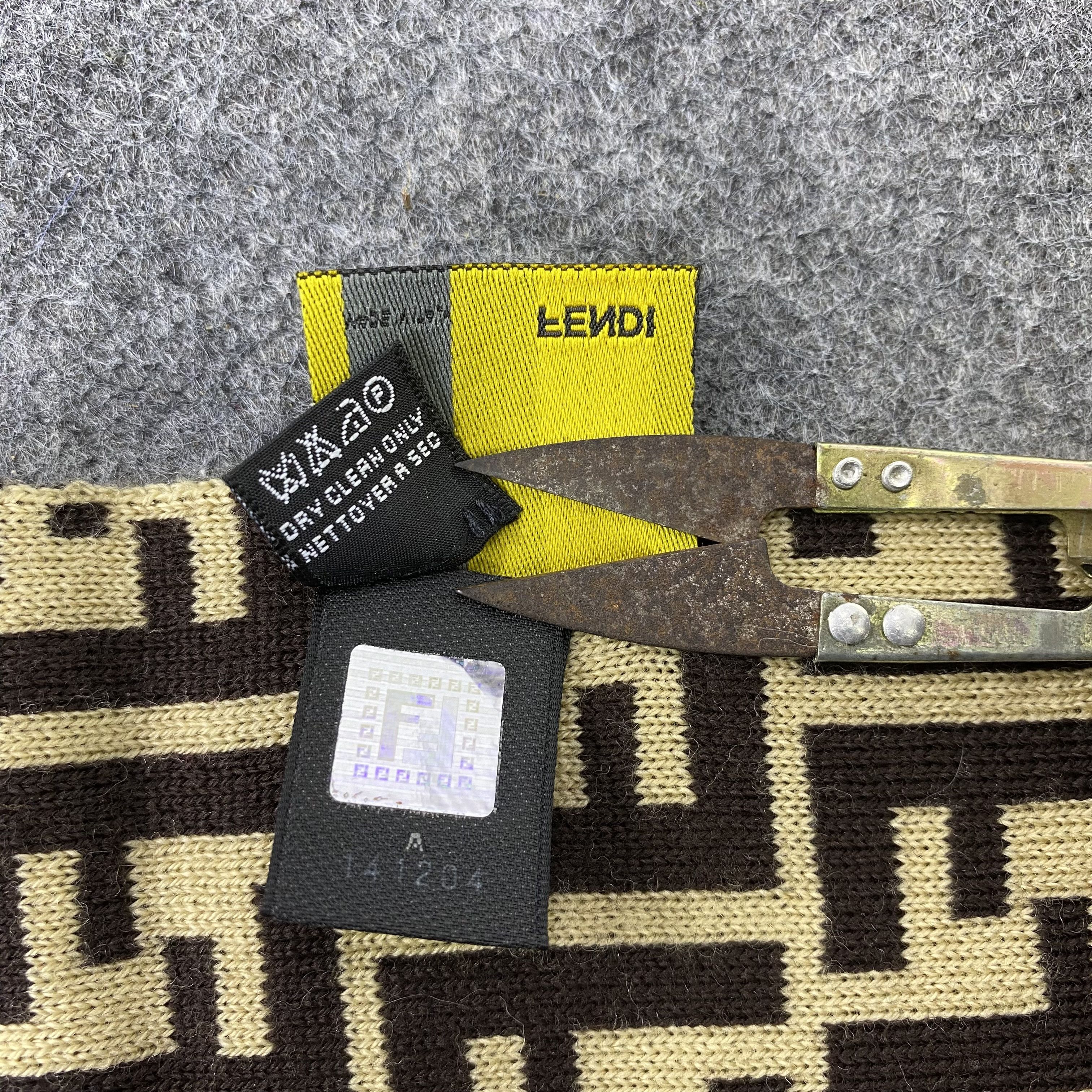Fendi Fendi Monogram Scarf / Muffler / Neckwear-K088 Size ONE SIZE - 6 Thumbnail