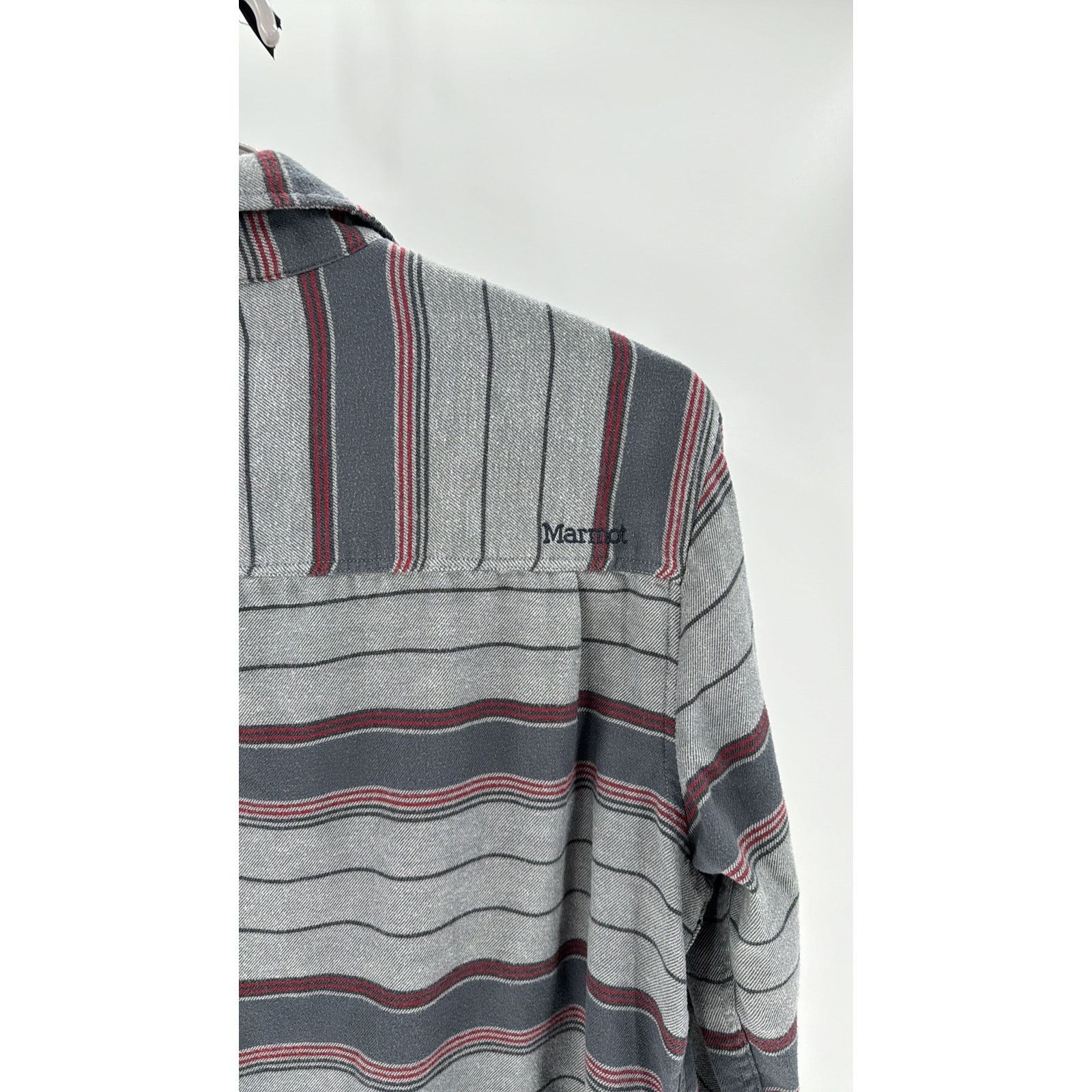 Marmot Marmot gray red Striped button down wool blend gorpcore XL Size US XL / EU 56 / 4 - 3 Thumbnail