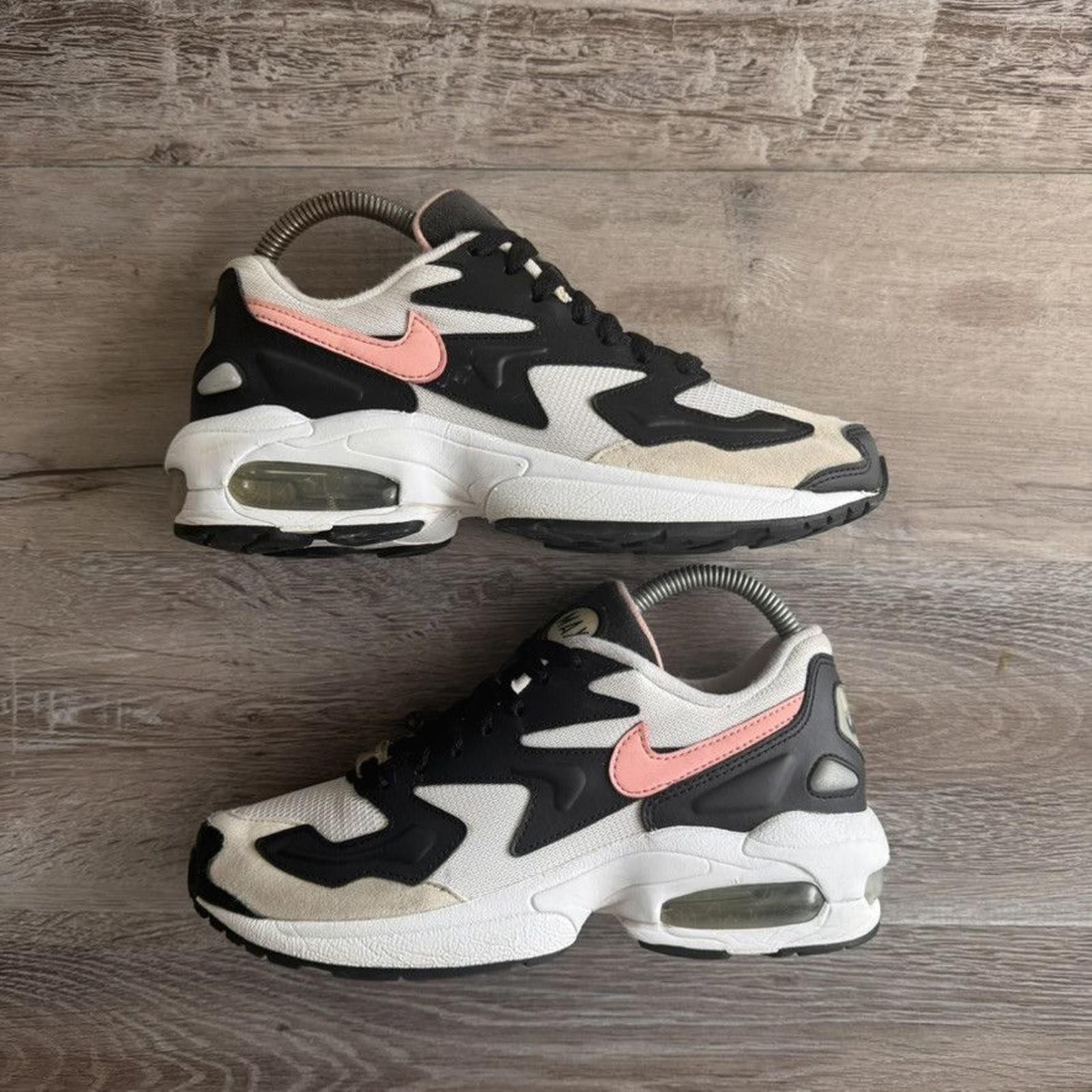 Nike NIKE • Air Max2 Light (5M) Size US 5 / EU 37 - 2 Thumbnail