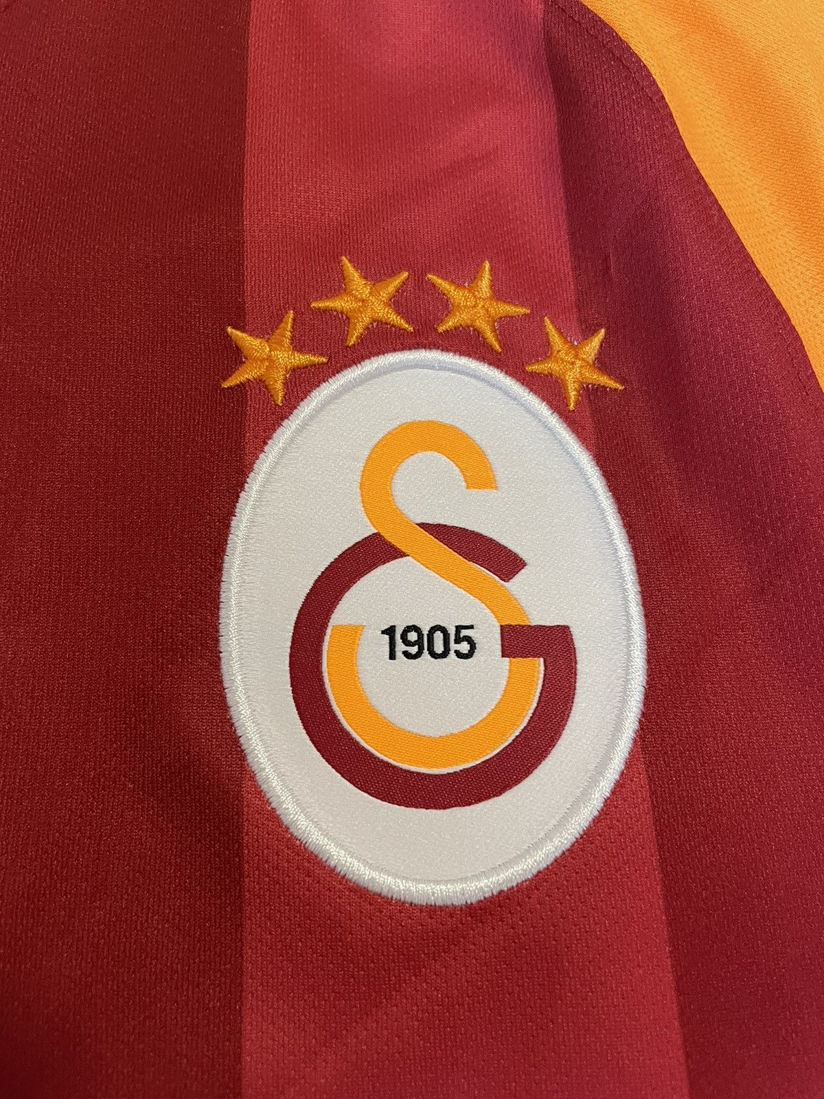 Nike GALATASARAY 2019 2020 HOME FOOTBALL SHIRT SOCCER JERSEY NIKE Size US S / EU 44-46 / 1 - 3 Thumbnail
