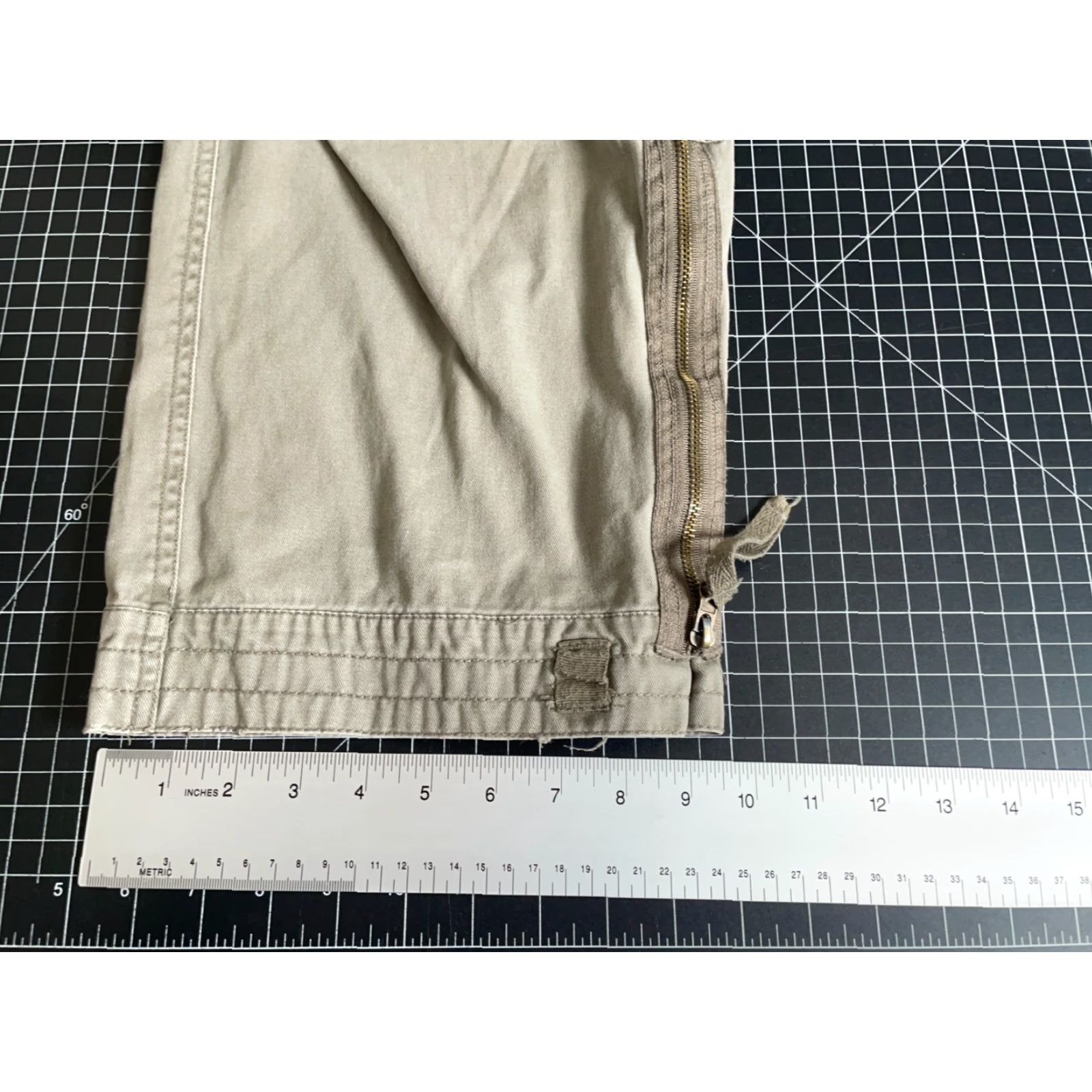 Vintage VINTAGE American Era Paratrooper Cargo Pants Mens 34 Green Tactical Drawstring Zip Leg Cargo Pants Size US 36 / EU 52 - 7 Thumbnail