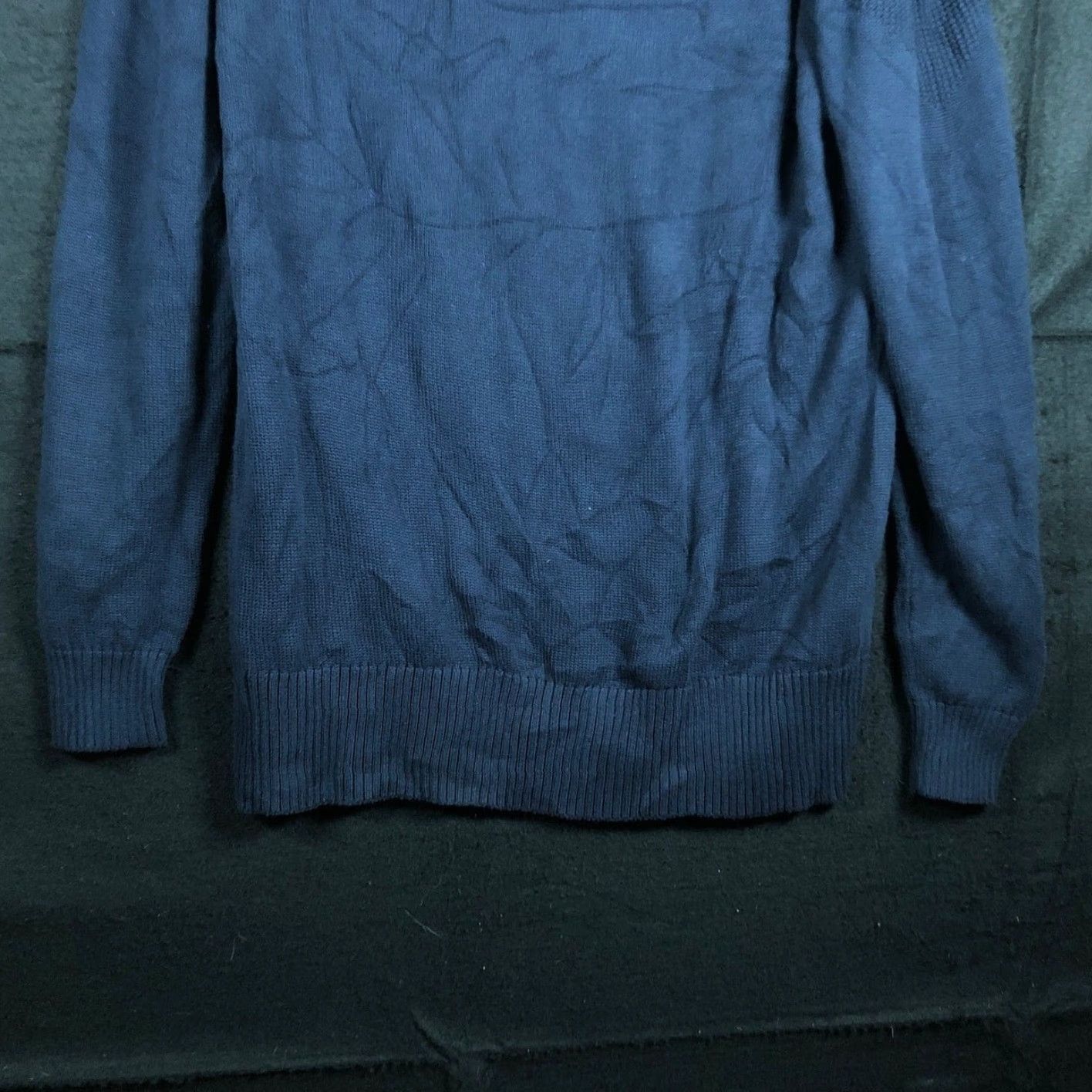 Loft LOFT Navy Crew Neck Long Sleeve Key Hole Back Medium Womens Sweater Size M / US 6-8 / IT 42-44 - 3 Thumbnail
