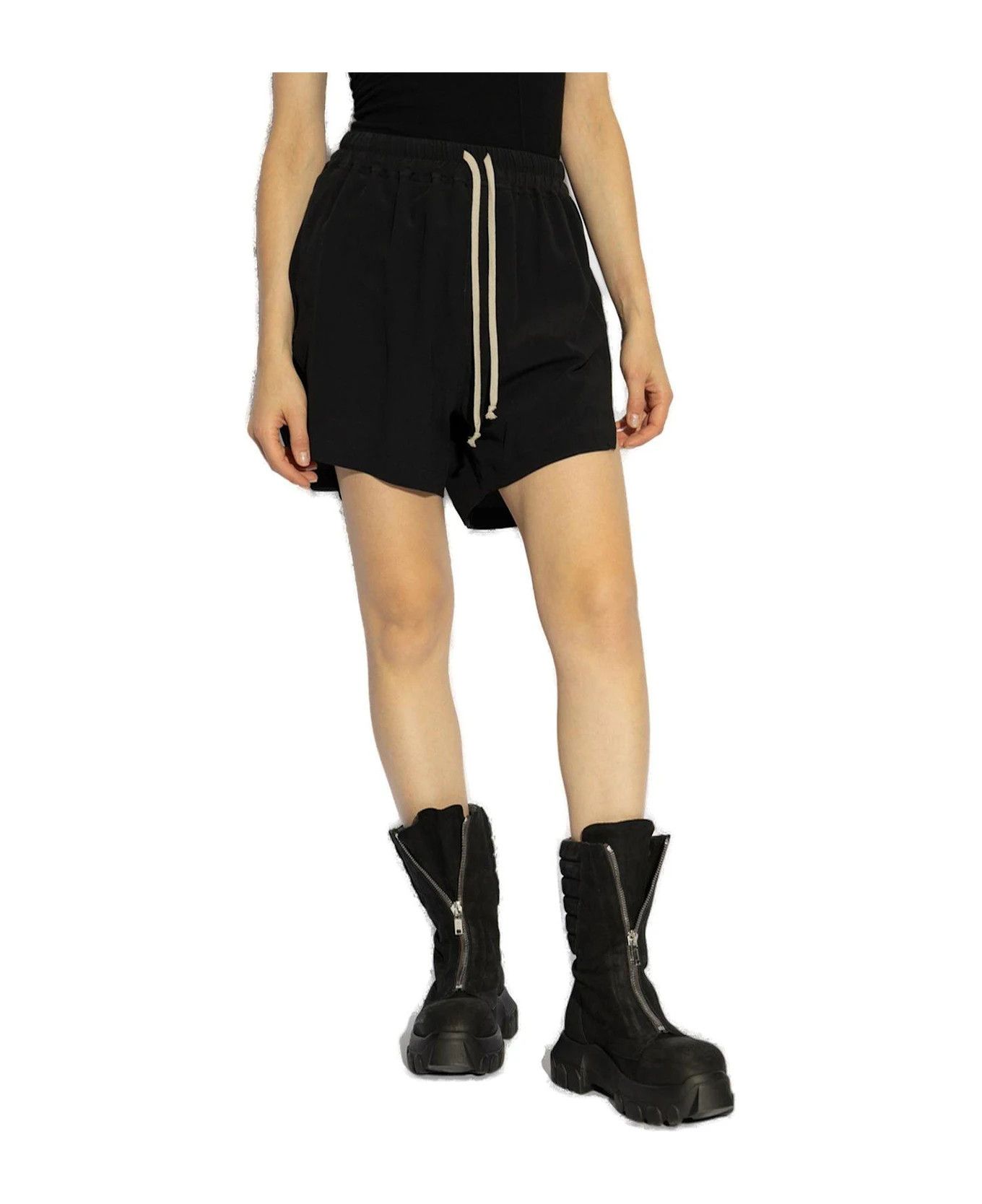 Rick Owens o1y0126 Short in Black Size 28" / US 6 / IT 42 - 2 Thumbnail