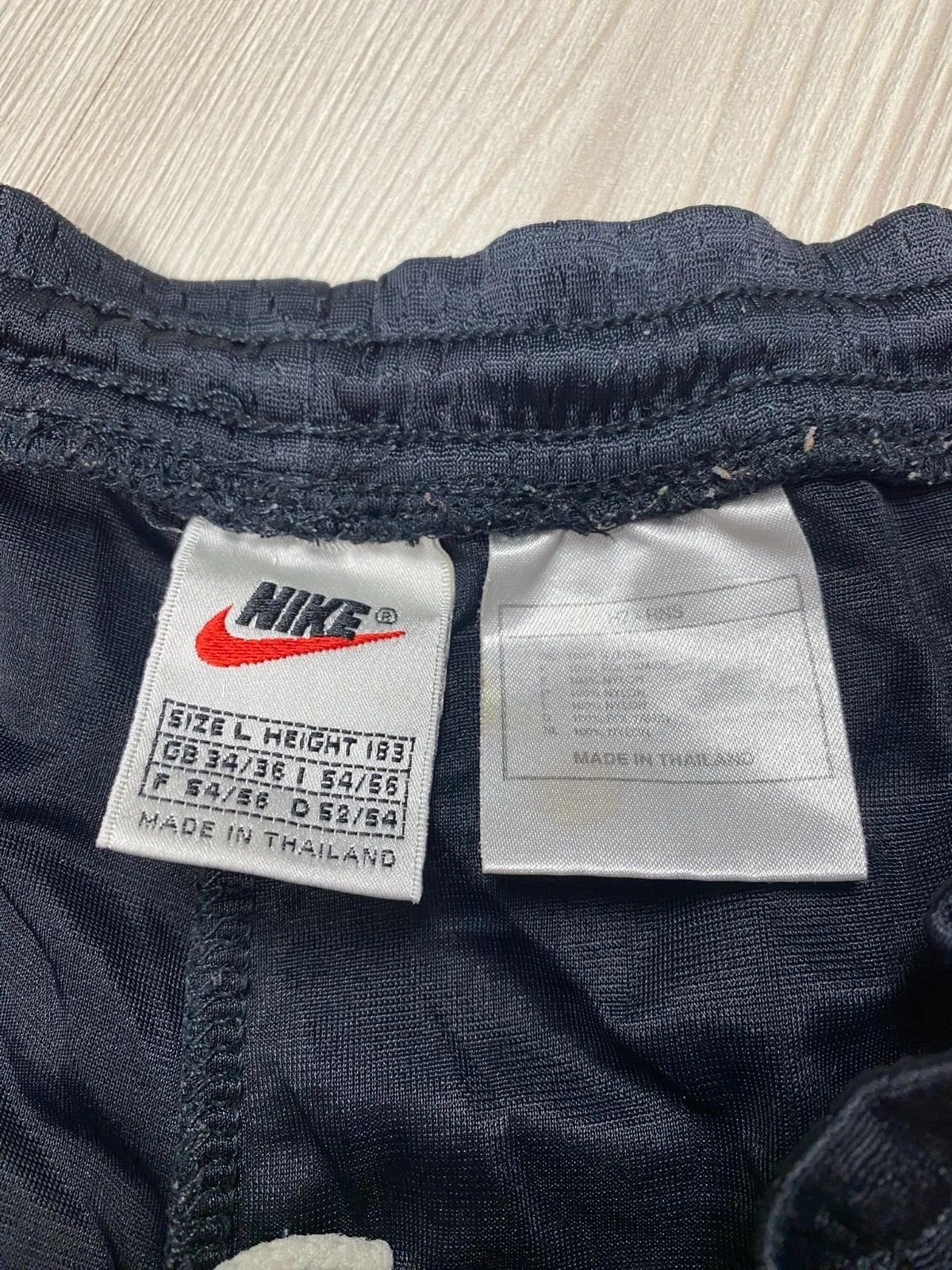 Nike Nike Black Mesh Athletic Vintage Basketball Shorts Swoosh Size US 36 / EU 52 - 4 Thumbnail