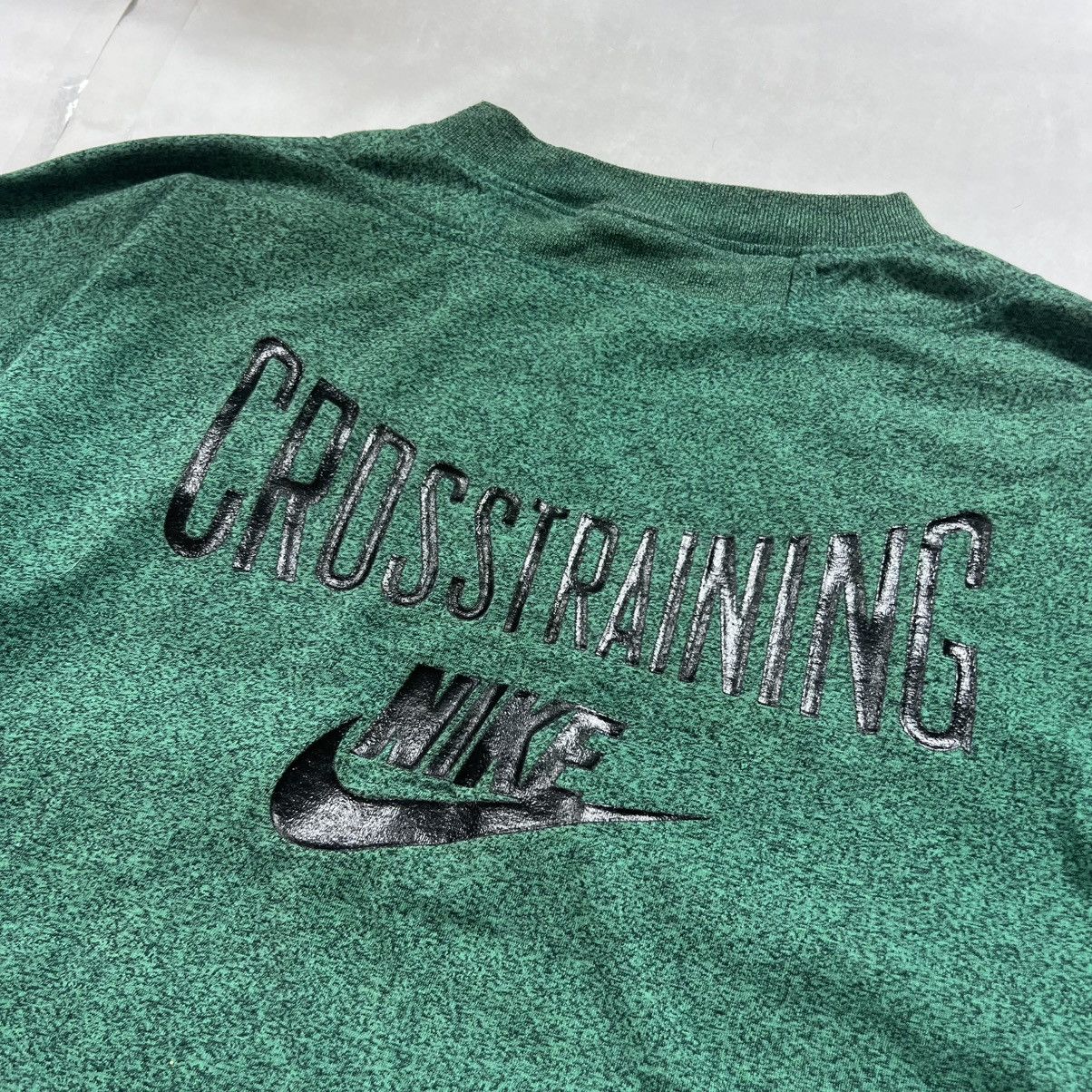 Nike 90s Nike Crosstraining Big Logo Vintage Y2K Sweatshirt Size US L / EU 52-54 / 3 - 11 Thumbnail