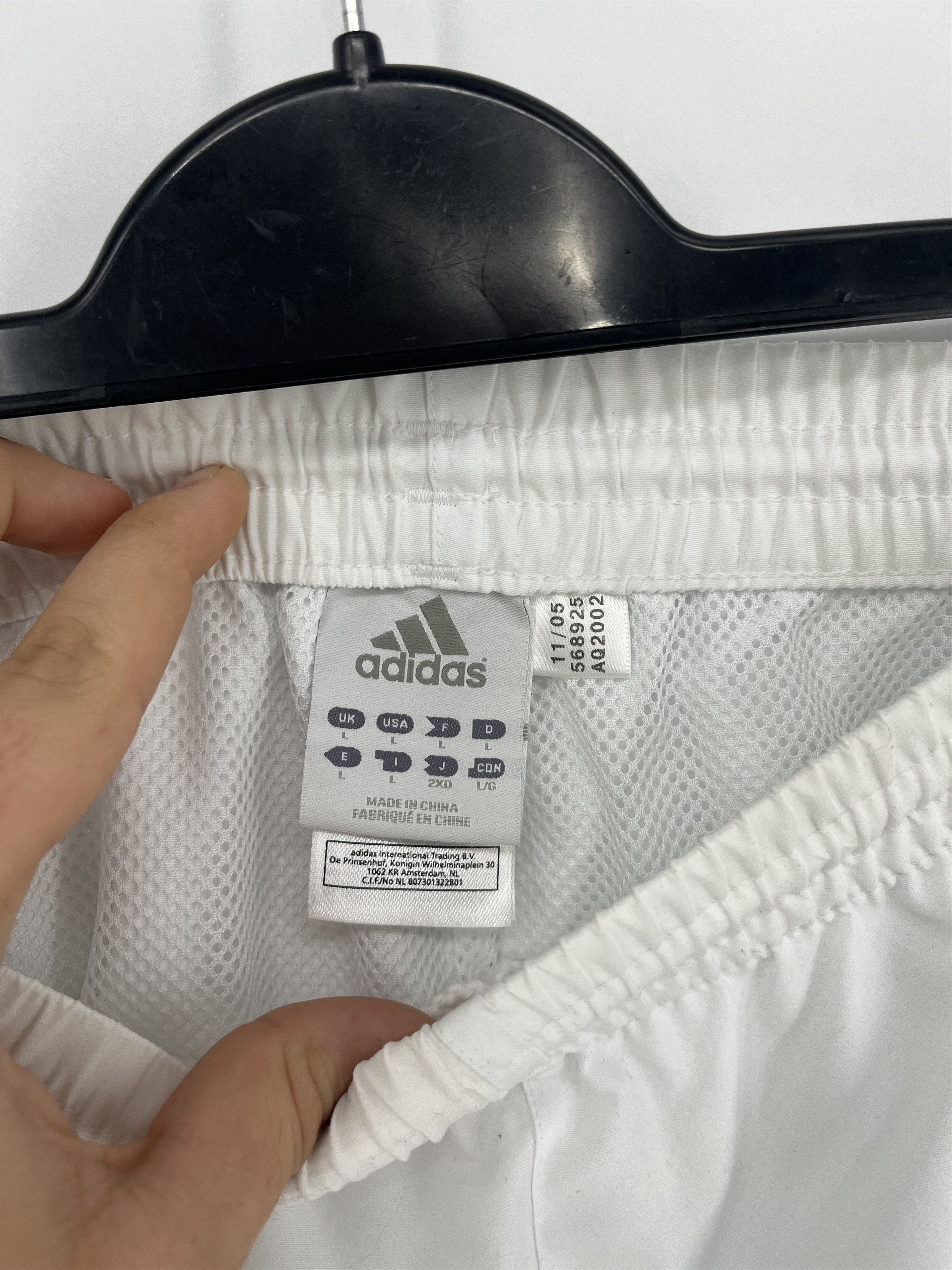 Adidas × Vintage Vintage Y2K Adidas Stripes Shorts Streetwear Fashion Size US 34 / EU 50 - 7 Thumbnail