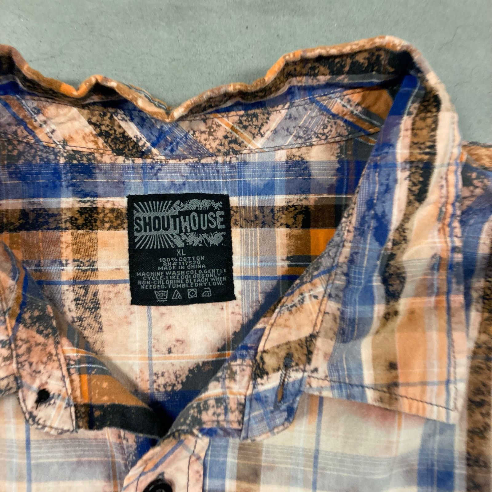 Vintage Y2K bleached flannel T-Shirt Size US XL / EU 56 / 4 - 4 Thumbnail