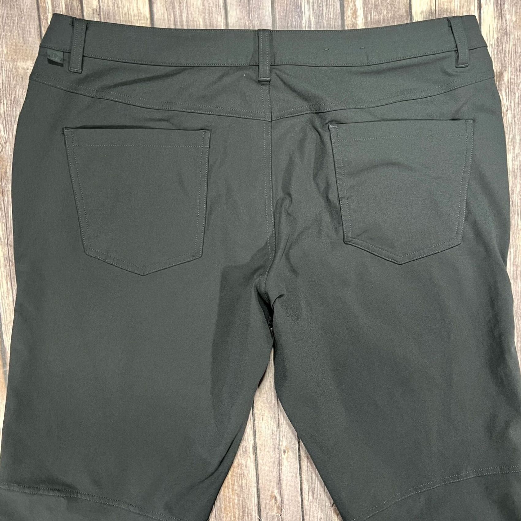 Lululemon Lululemon ABC Classic Fit Pants 36x31 Grey Warpstreme Performance Chino Mens Size US 36 / EU 52 - 4 Thumbnail
