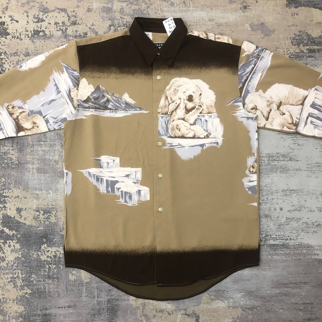 Japanese Brand T509 VTG MADE IN JAPAN ISOLATION BEAR SHIRTS Size US L / EU 52-54 / 3 - 4 Thumbnail