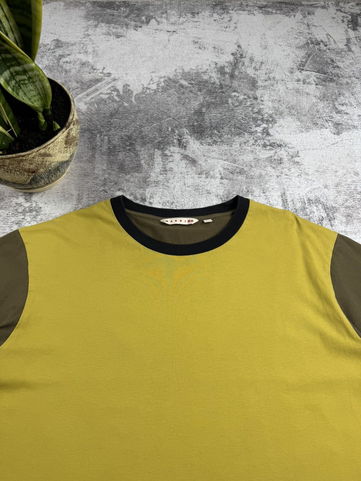 Marni × Uniqlo MARNI X UNIQLO Yellow Basic Blank Large Luxury Cotton Jersey Basic T-Shirt Tee Size US L / EU 52-54 / 3 - 6 Thumbnail